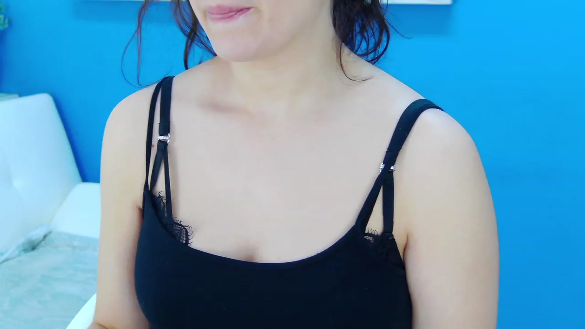 Gallery image thumbnail from Squirrel_MFC's myfreecams stream on, 03/09/2023, 21:22 image 2 of 20