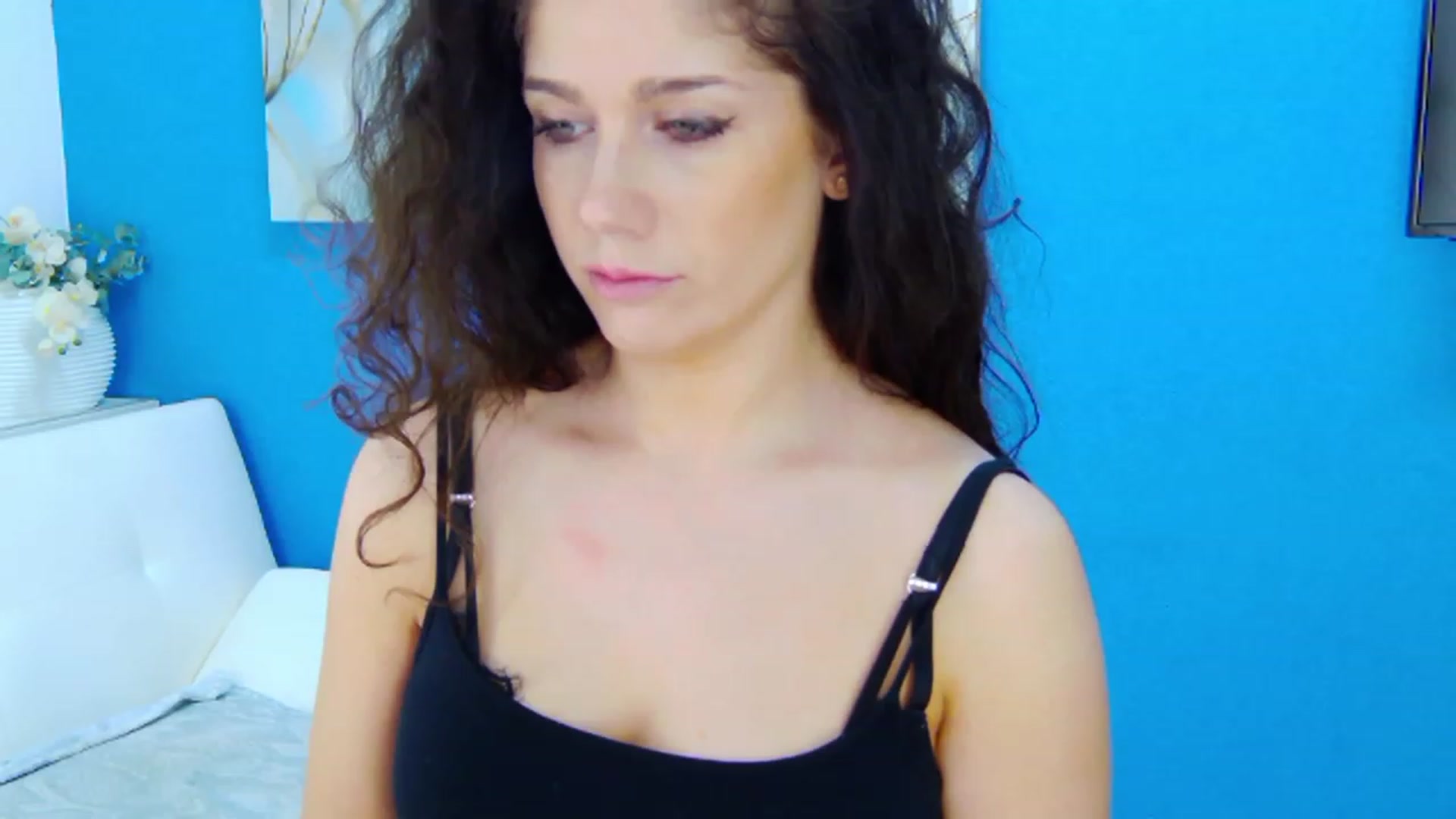 Gallery image thumbnail from Squirrel_MFC's myfreecams stream on, 03/17/2023, 21:25 image 1 of 20