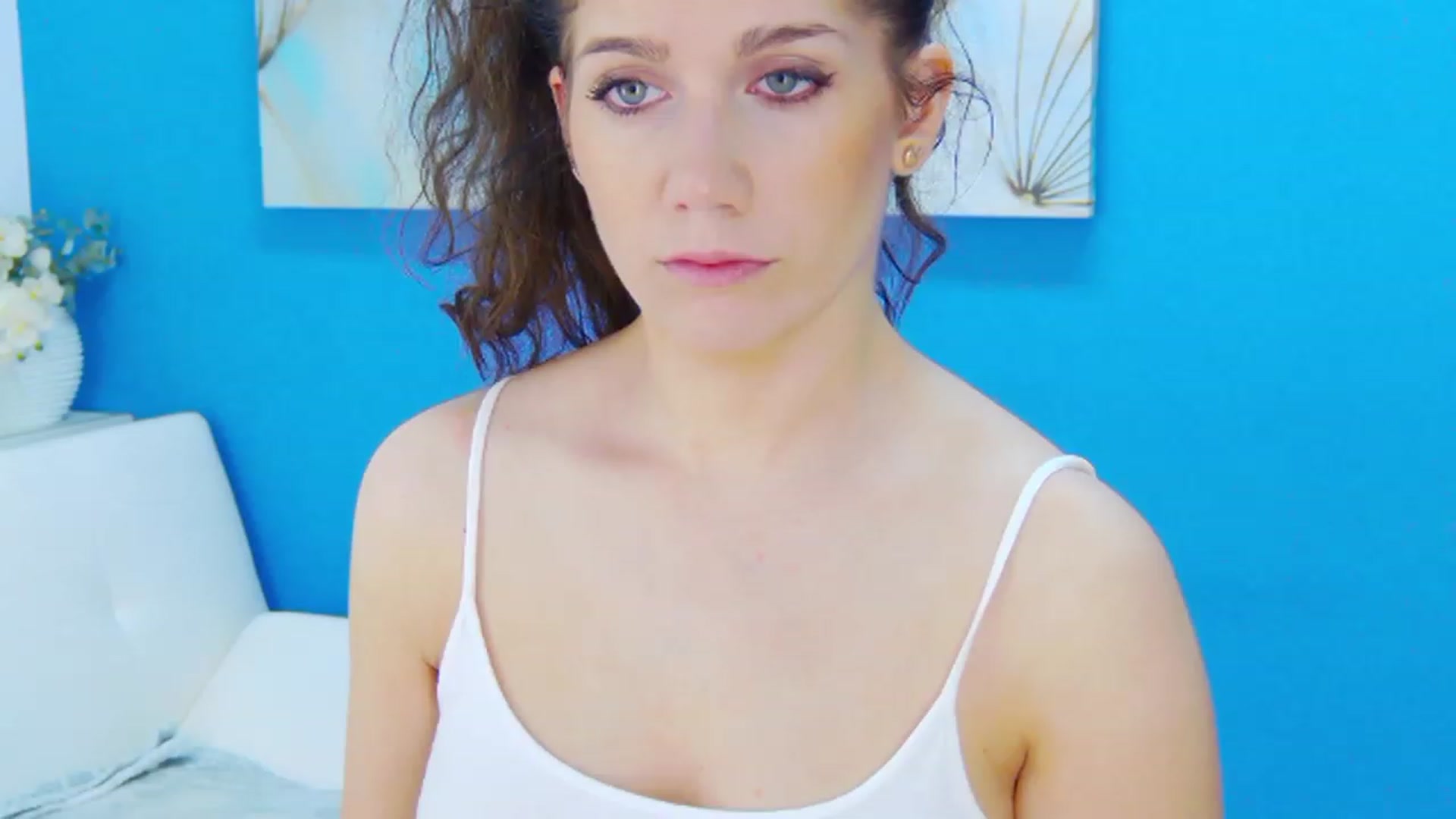 Gallery image thumbnail from Squirrel_MFC's myfreecams stream on, 03/18/2023, 21:44 image 11 of 20