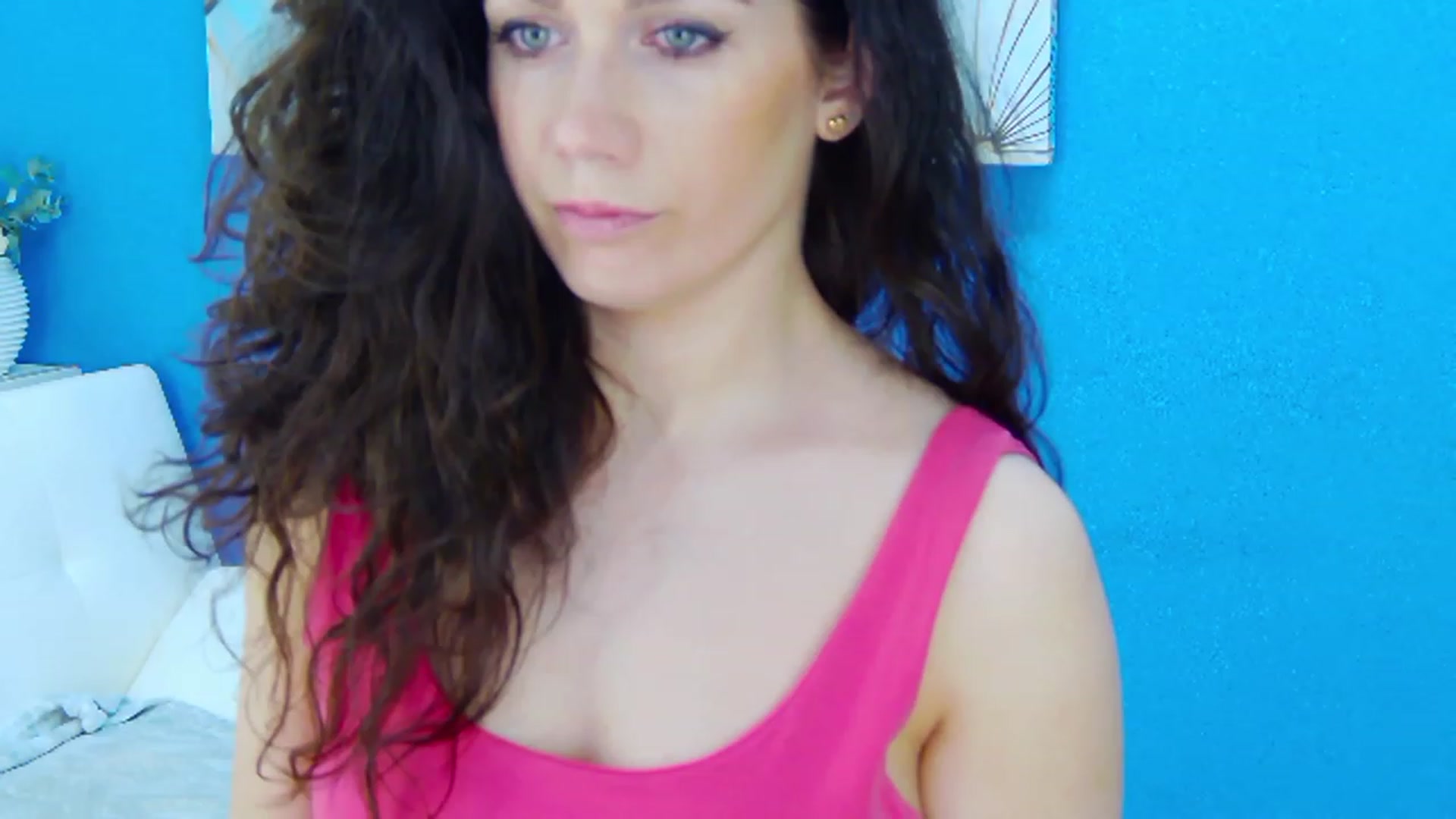 Gallery image thumbnail from Squirrel_MFC's myfreecams stream on, 03/21/2023, 22:48 image 10 of 20