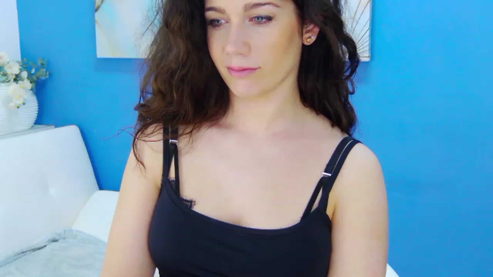 Gallery image thumbnail from Squirrel_MFC's myfreecams stream on, 03/22/2023, 23:09 image 1 of 20
