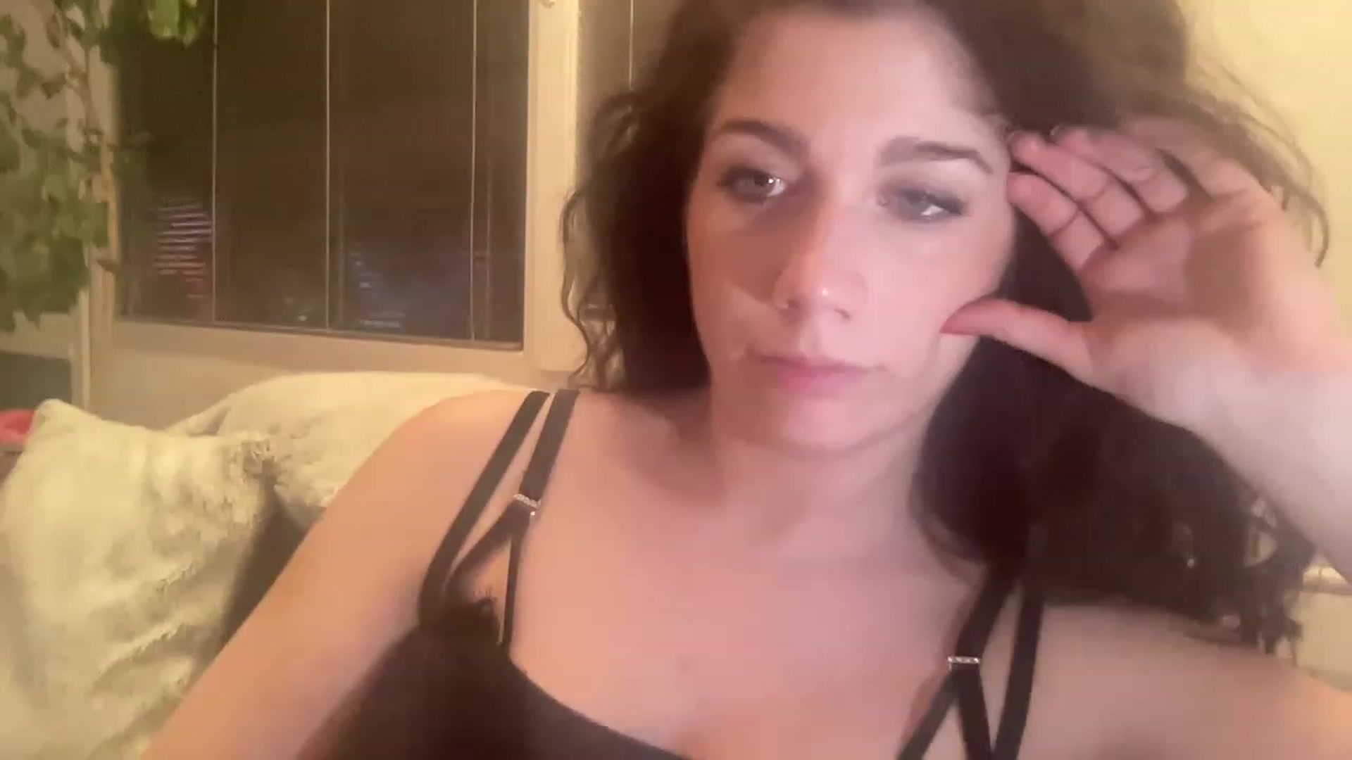 Gallery image thumbnail from Squirrel_MFC's myfreecams stream on, 03/23/2023, 01:09 image 3 of 20