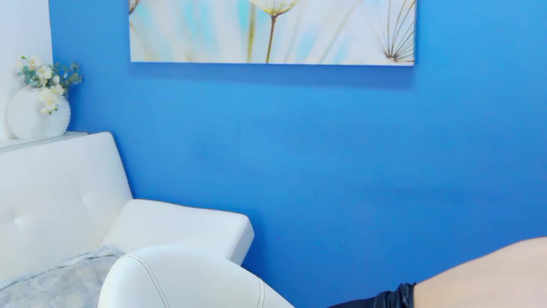 Gallery image thumbnail from Squirrel_MFC's myfreecams stream on, 03/29/2023, 24:42 image 9 of 20
