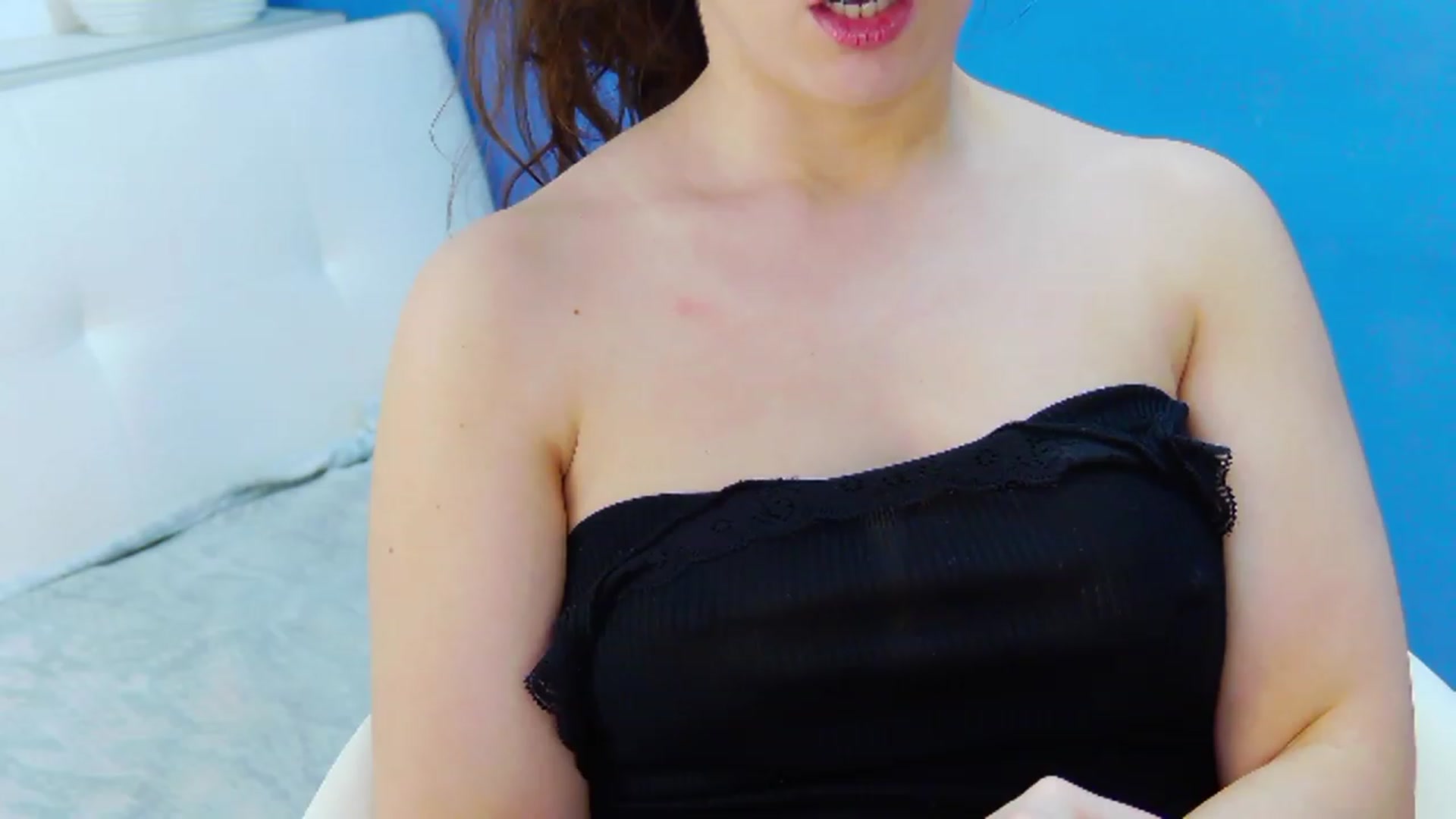 Gallery image thumbnail from Squirrel_MFC's myfreecams stream on, 03/29/2023, 23:28 image 5 of 20