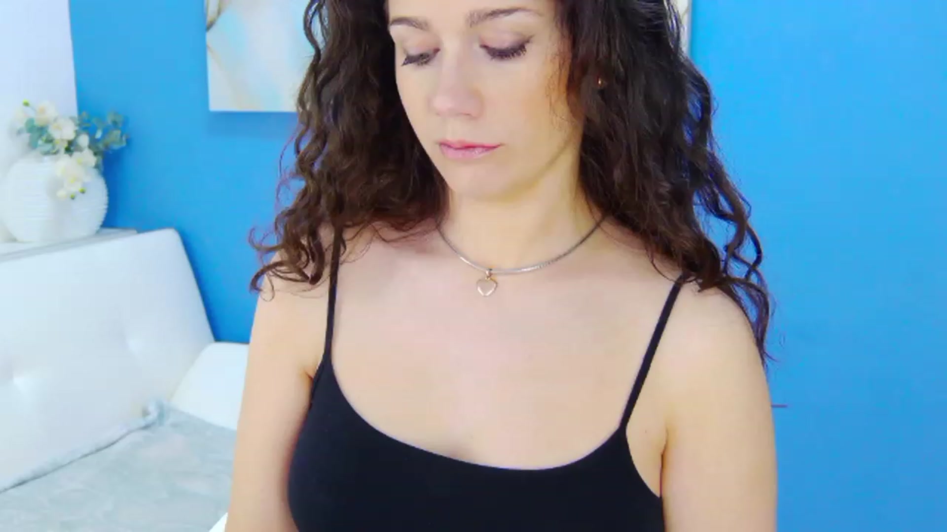 Gallery image thumbnail from Squirrel_MFC's myfreecams stream on, 03/30/2023, 21:45 image 8 of 20