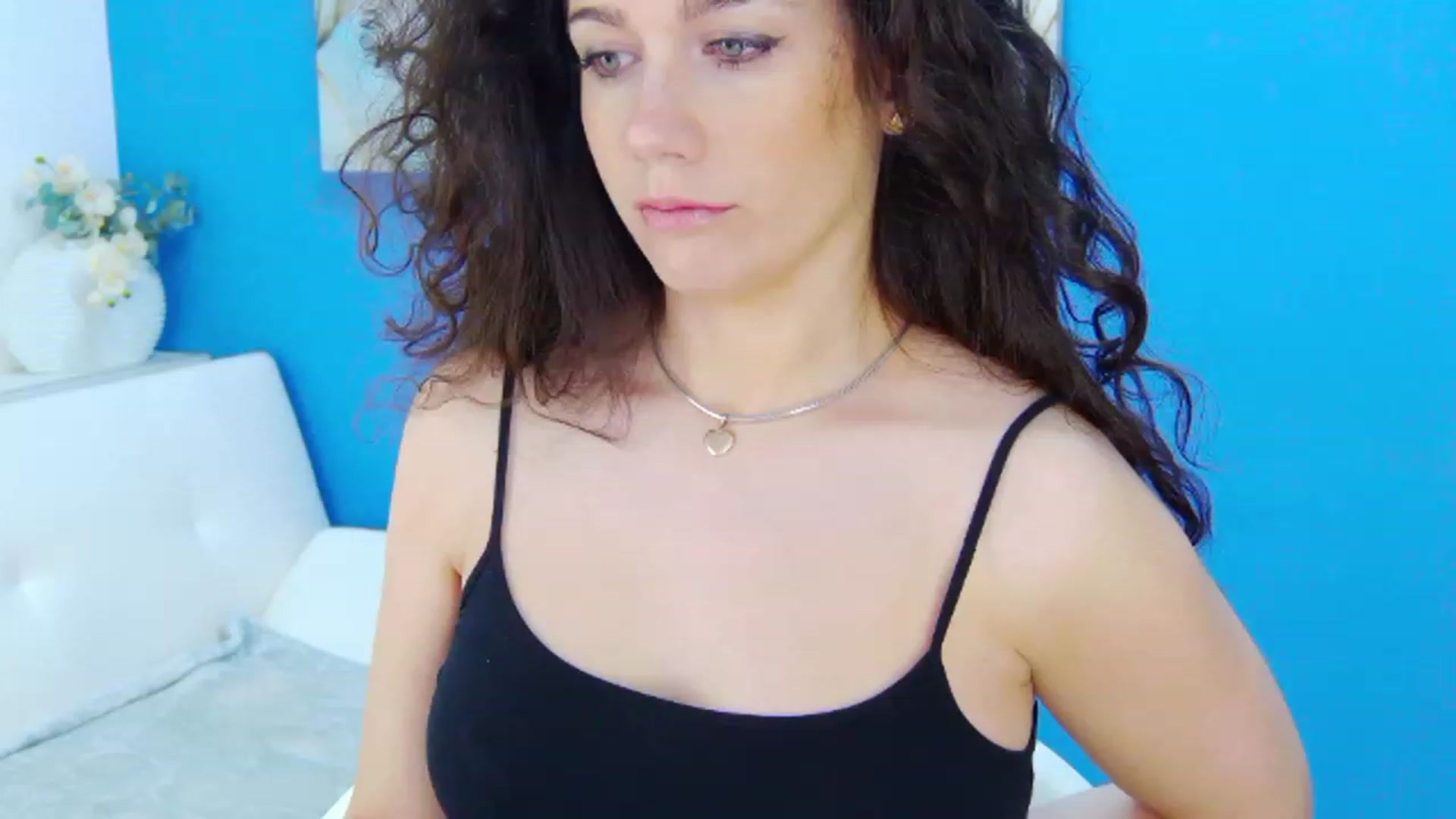 Gallery image thumbnail from Squirrel_MFC's myfreecams stream on, 03/30/2023, 21:45 image 7 of 20