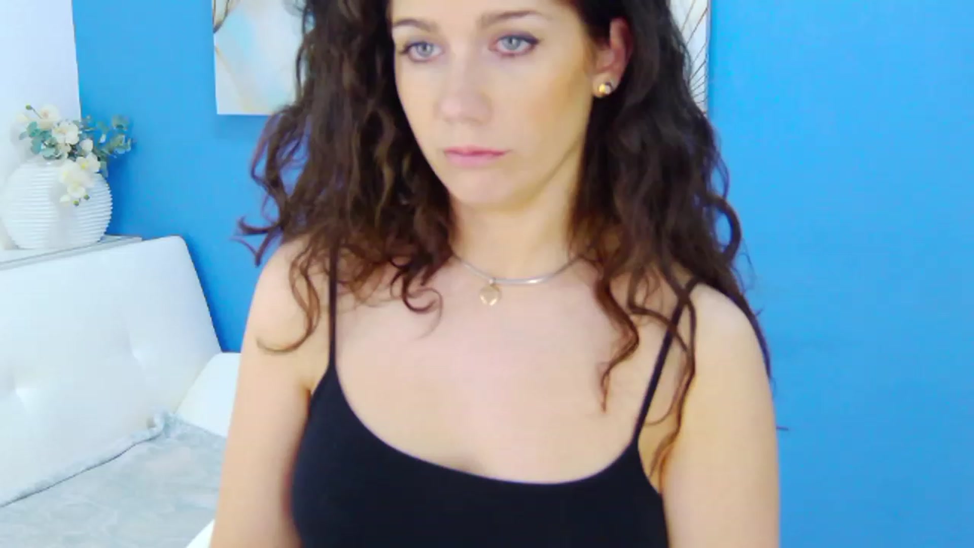 Gallery image thumbnail from Squirrel_MFC's myfreecams stream on, 03/30/2023, 21:45 image 12 of 20
