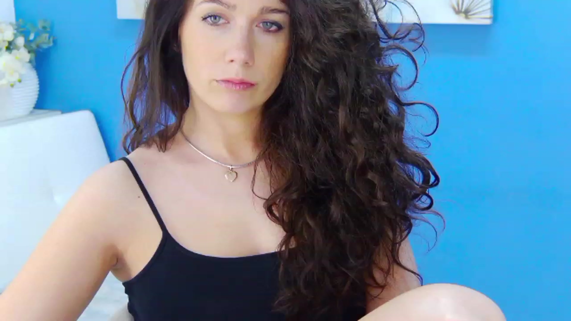 Gallery image thumbnail from Squirrel_MFC's myfreecams stream on, 03/30/2023, 23:46 image 3 of 20