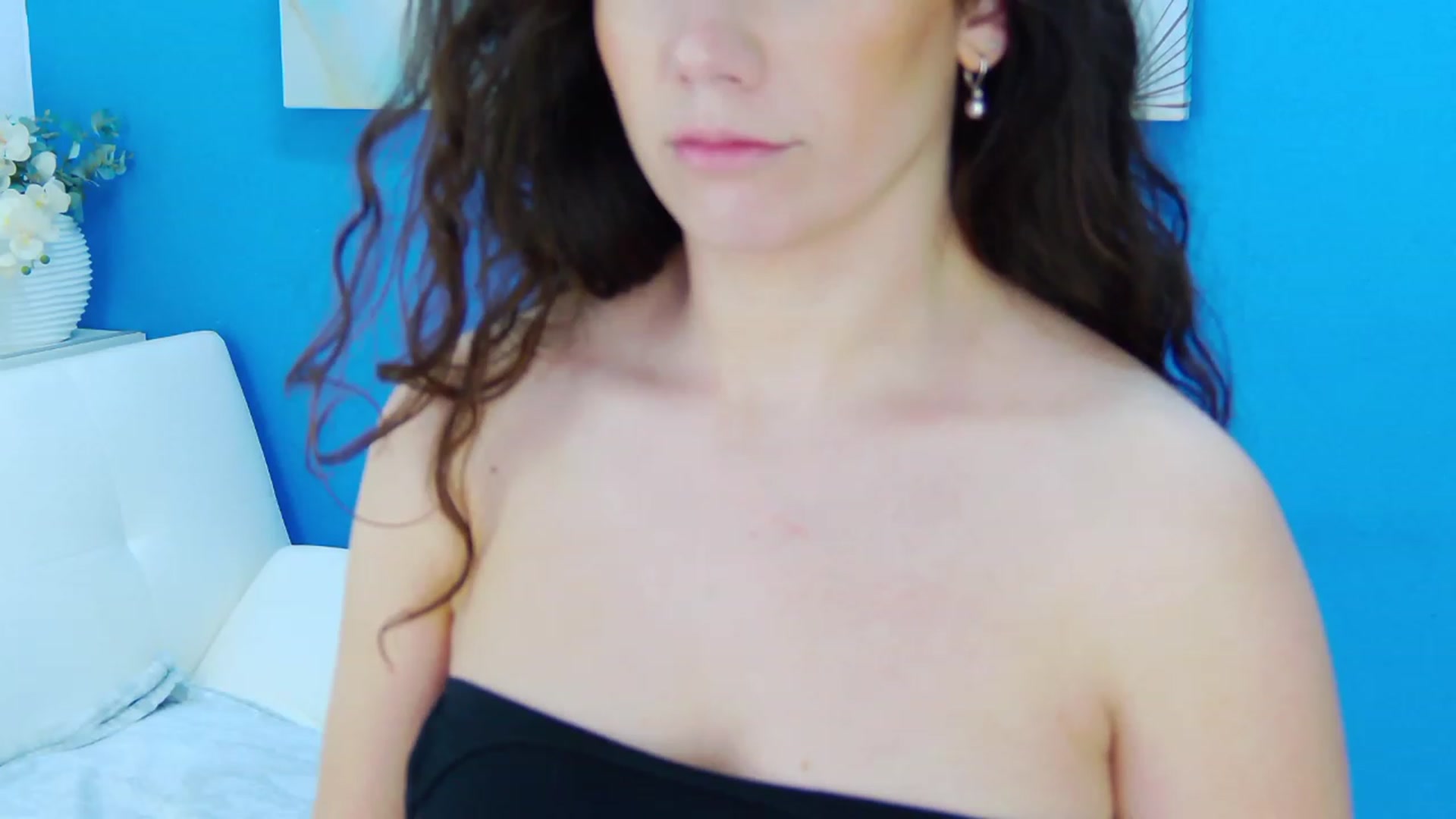 Gallery image thumbnail from Squirrel_MFC's myfreecams stream on, 04/06/2023, 23:17 image 12 of 20