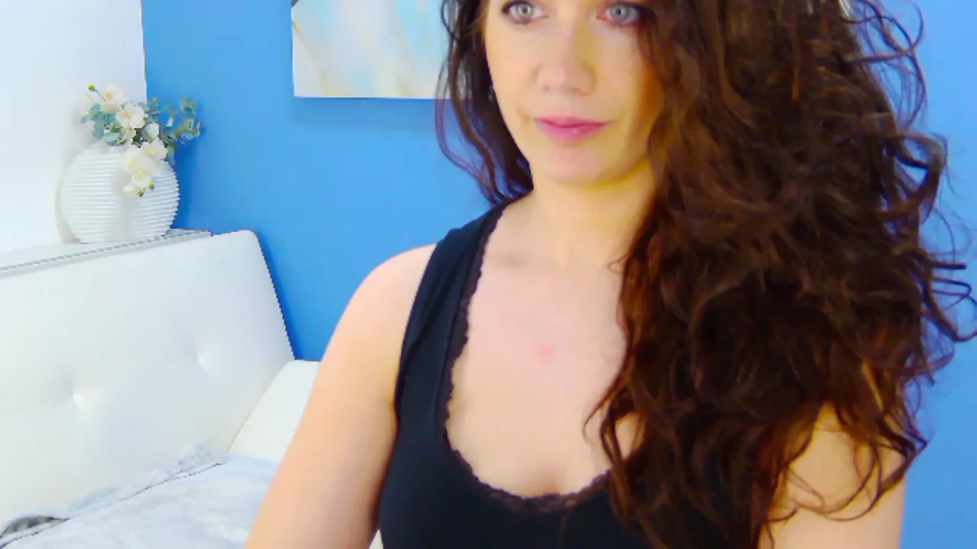 Gallery image thumbnail from Squirrel_MFC's myfreecams stream on, 04/17/2023, 23:35 image 1 of 20