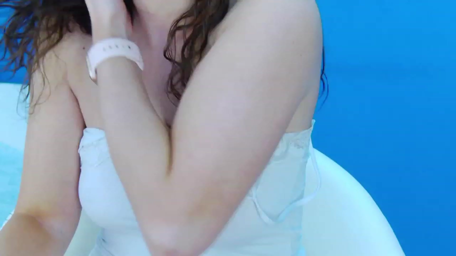 Gallery image thumbnail from Squirrel_MFC's myfreecams stream on, 04/21/2023, 24:25 image 8 of 20