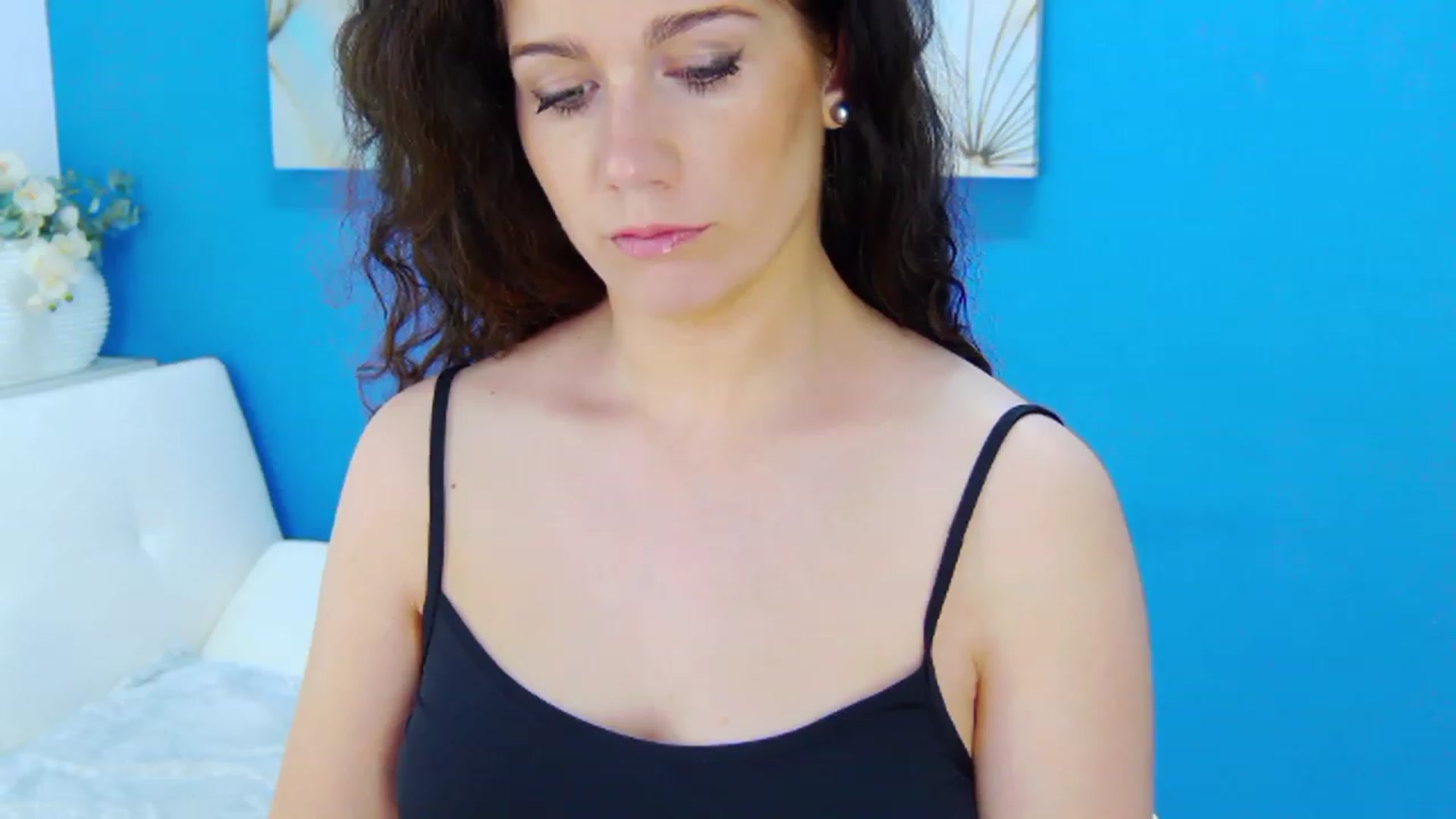 Gallery image thumbnail from Squirrel_MFC's myfreecams stream on, 04/23/2023, 23:19 image 7 of 20