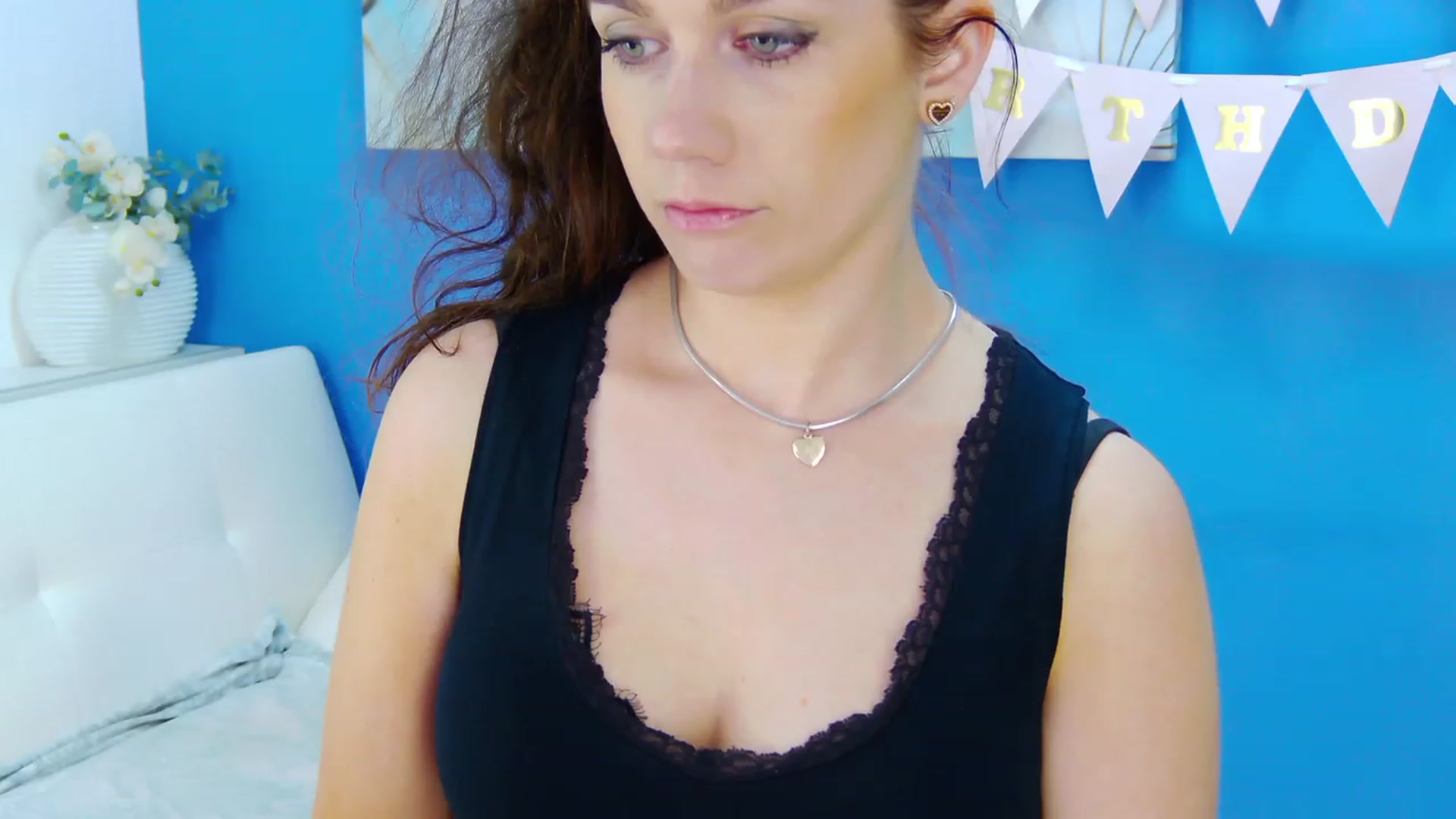 Gallery image thumbnail from Squirrel_MFC's myfreecams stream on, 05/23/2023, 23:22 image 20 of 20