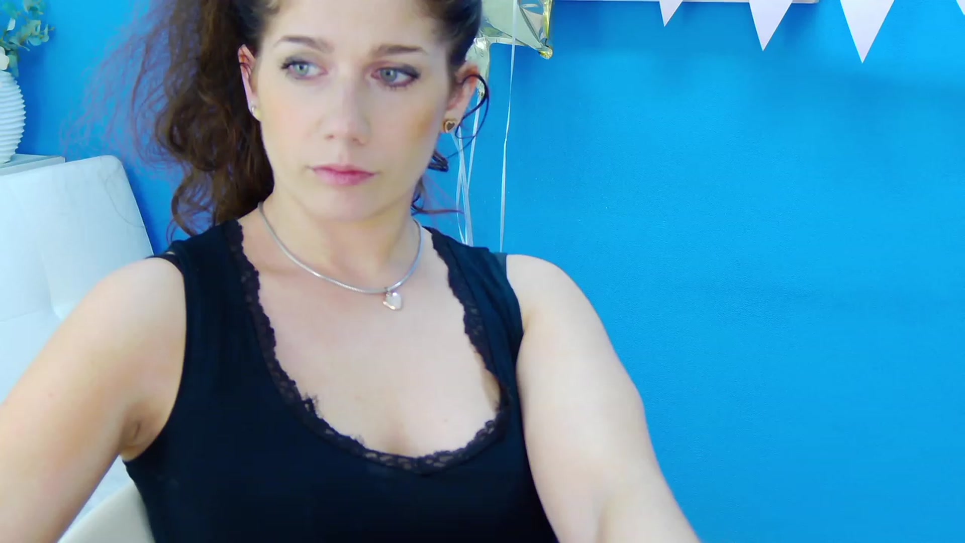 Gallery image thumbnail from Squirrel_MFC's myfreecams stream on, 05/23/2023, 23:22 image 15 of 20