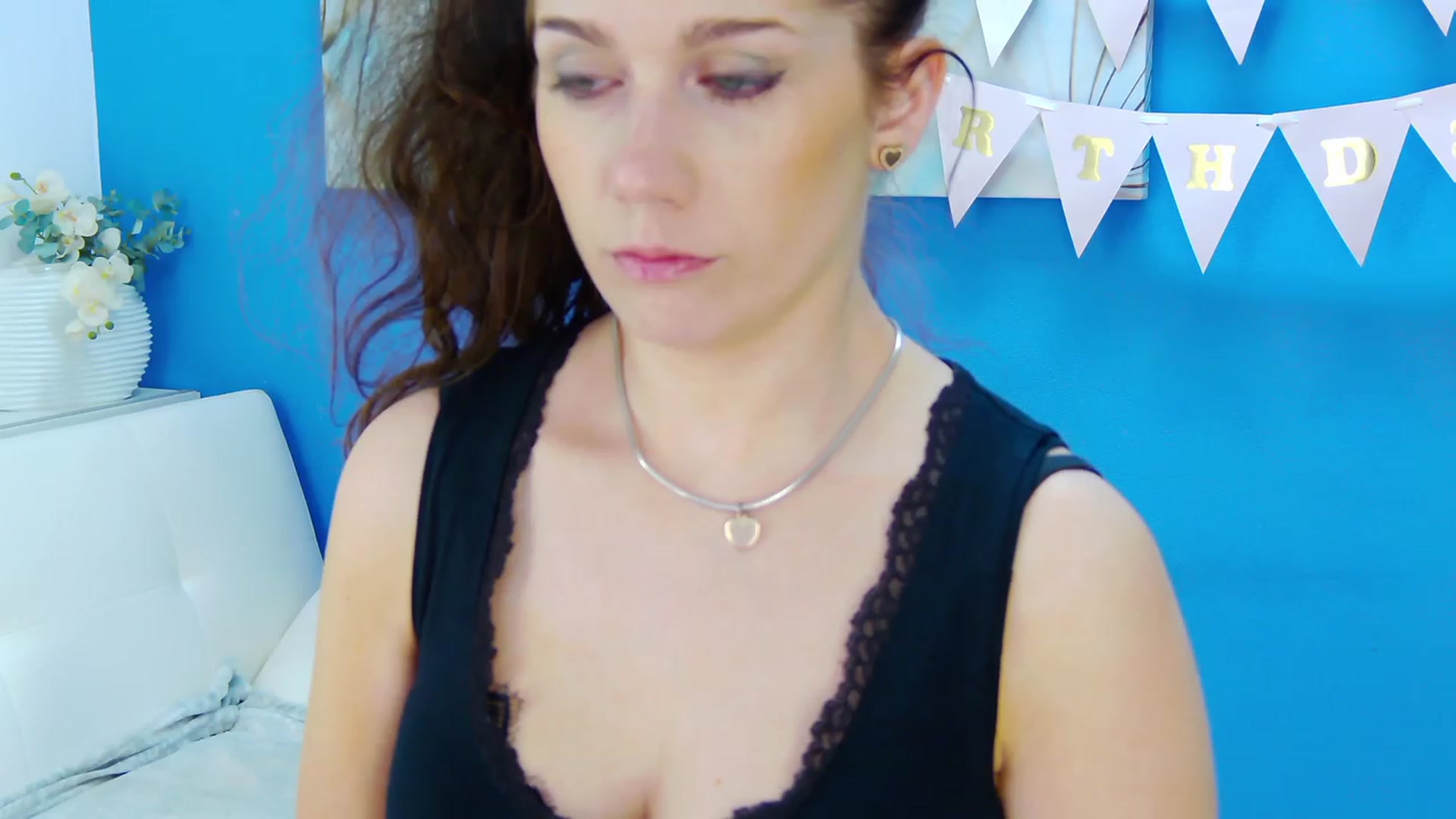 Gallery image thumbnail from Squirrel_MFC's myfreecams stream on, 05/23/2023, 23:22 image 4 of 20