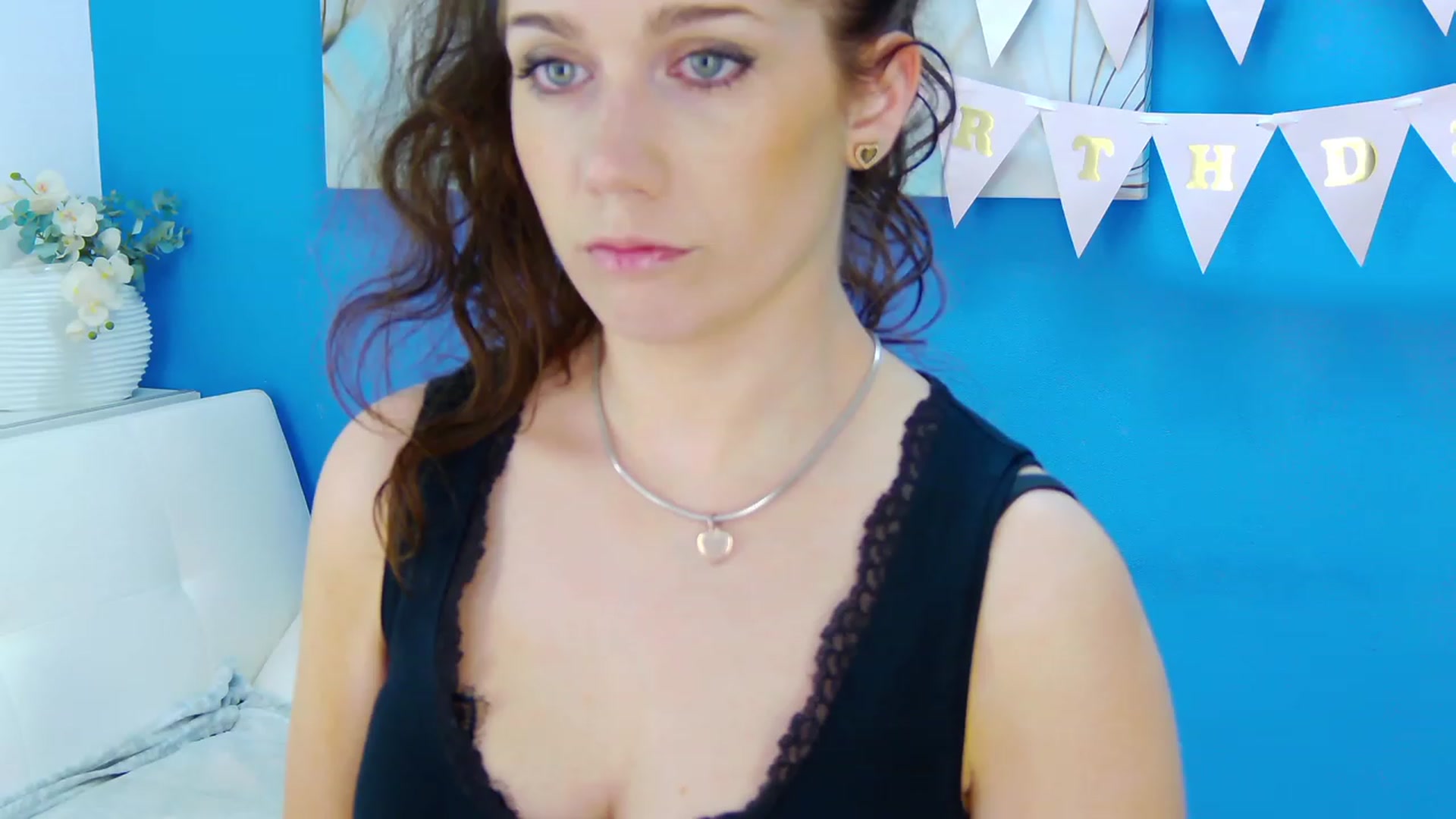 Gallery image thumbnail from Squirrel_MFC's myfreecams stream on, 05/23/2023, 23:22 image 1 of 20
