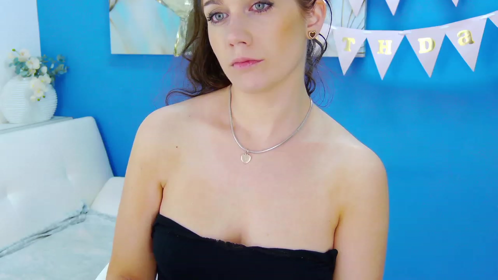 Gallery image thumbnail from Squirrel_MFC's myfreecams stream on, 05/24/2023, 24:01 image 20 of 20