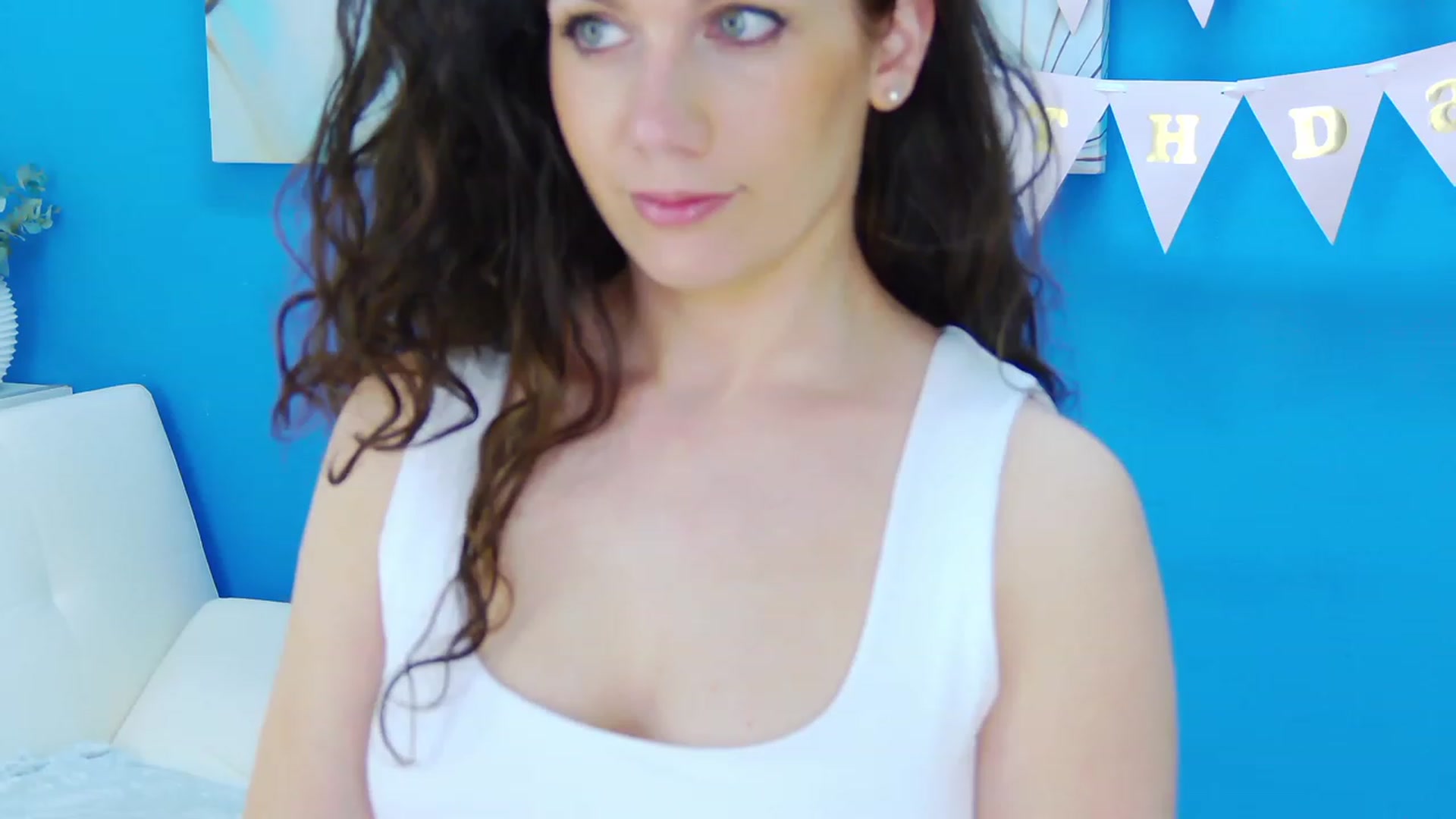 Gallery image thumbnail from Squirrel_MFC's myfreecams stream on, 05/31/2023, 22:35 image 2 of 20
