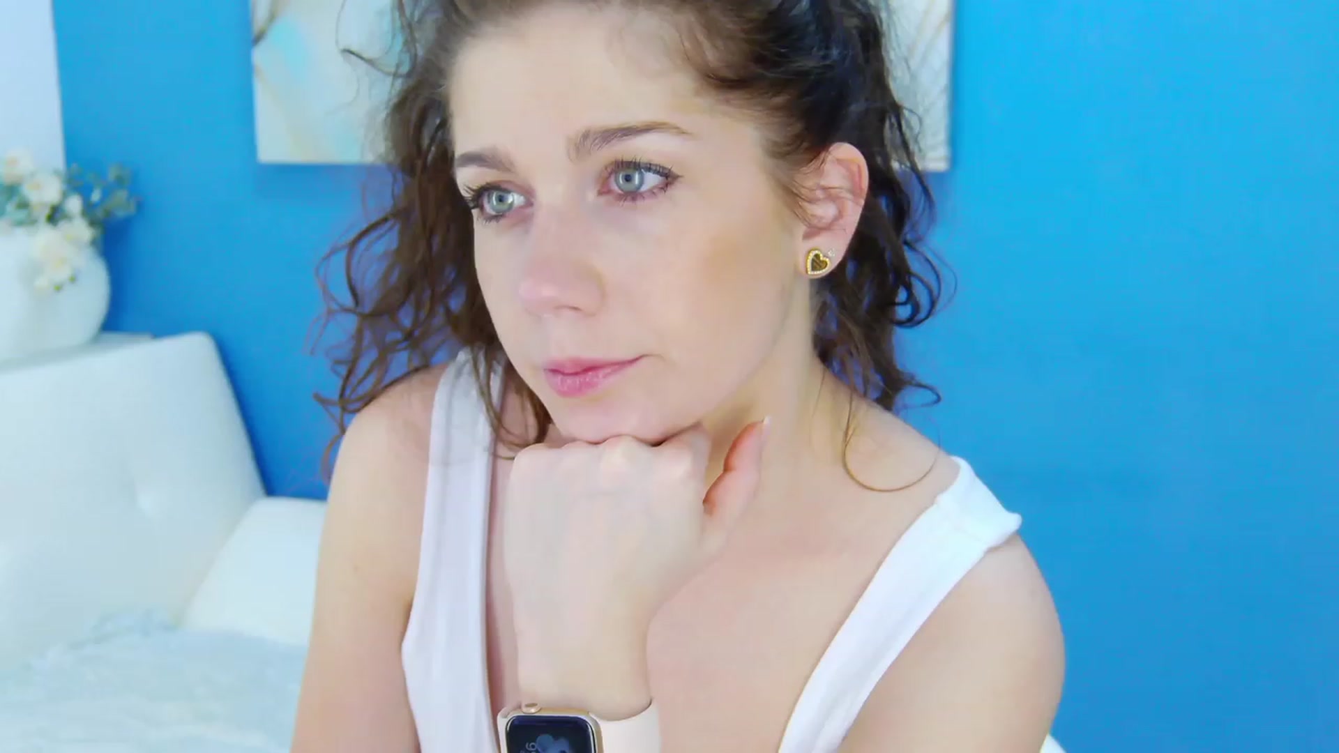 Gallery image thumbnail from Squirrel_MFC's myfreecams stream on, 06/02/2023, 24:01 image 19 of 20