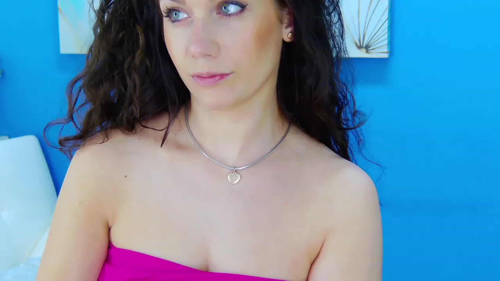 Gallery image thumbnail from Squirrel_MFC's myfreecams stream on, 06/06/2023, 22:21 image 13 of 20
