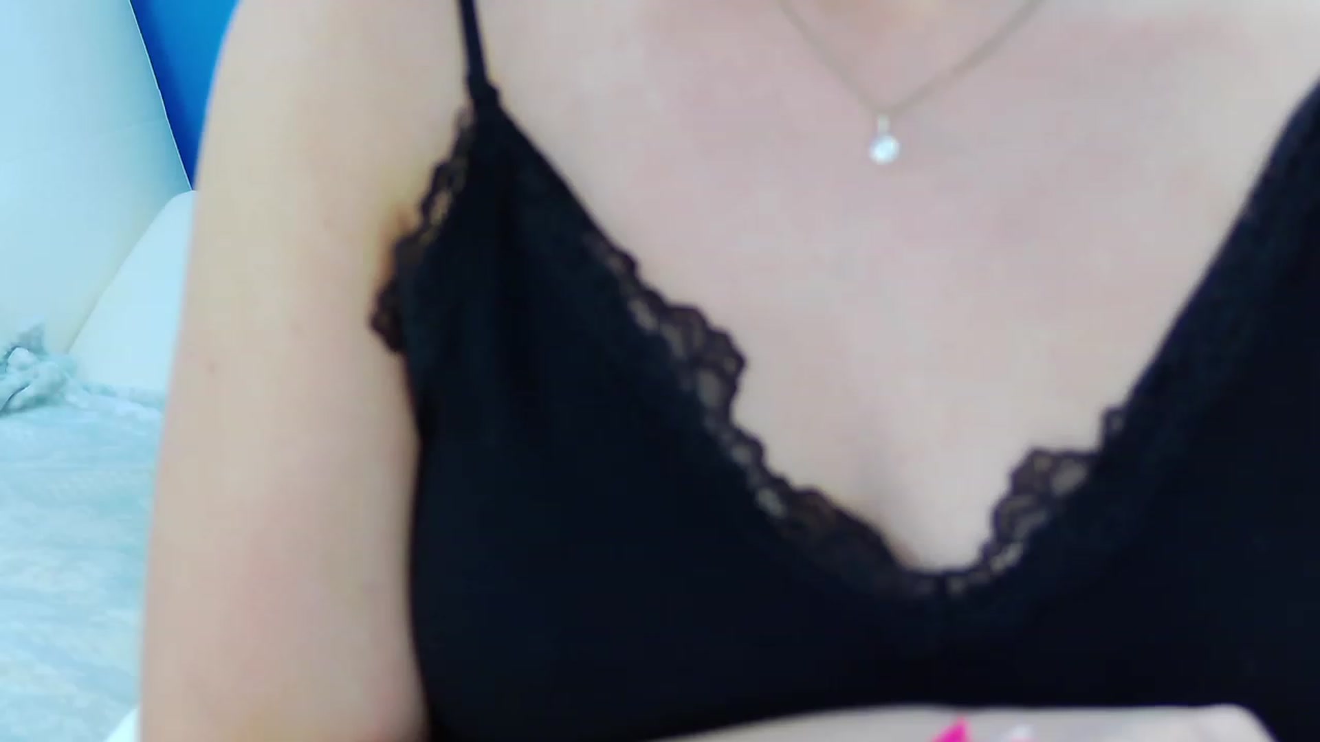 Gallery image thumbnail from Squirrel_MFC's myfreecams stream on, 06/09/2023, 01:33 image 17 of 20