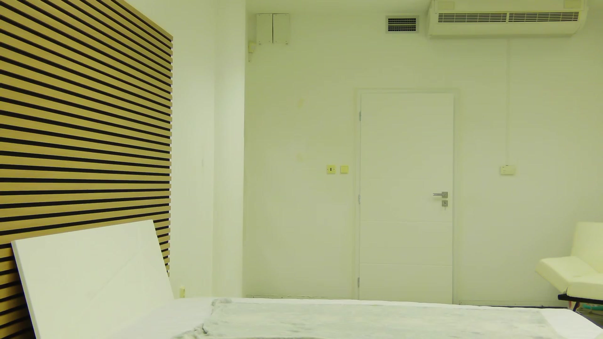 Gallery image thumbnail from Squirrel_MFC's myfreecams stream on, 06/14/2023, 01:11 image 17 of 20