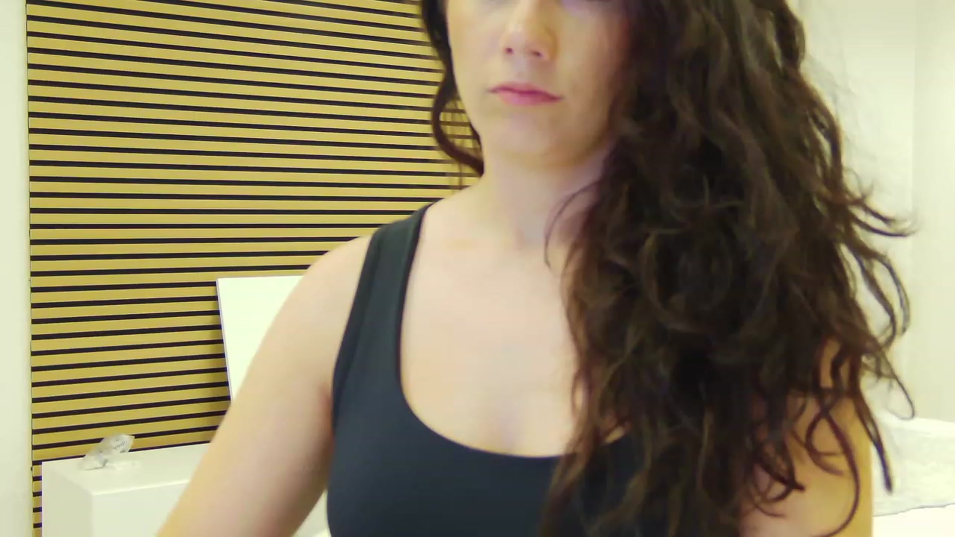 Gallery image thumbnail from Squirrel_MFC's myfreecams stream on, 06/21/2023, 23:40 image 19 of 20