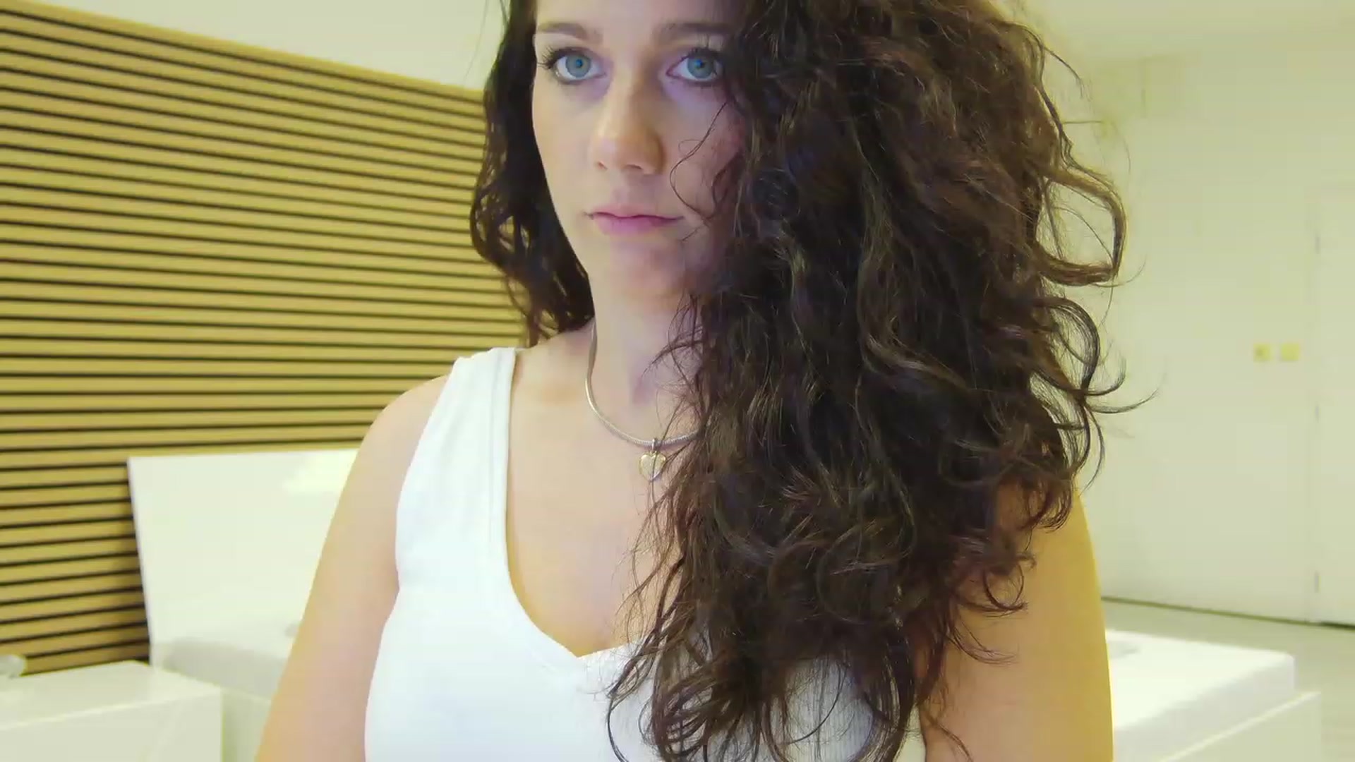 Gallery image thumbnail from Squirrel_MFC's myfreecams stream on, 06/26/2023, 23:24 image 17 of 20