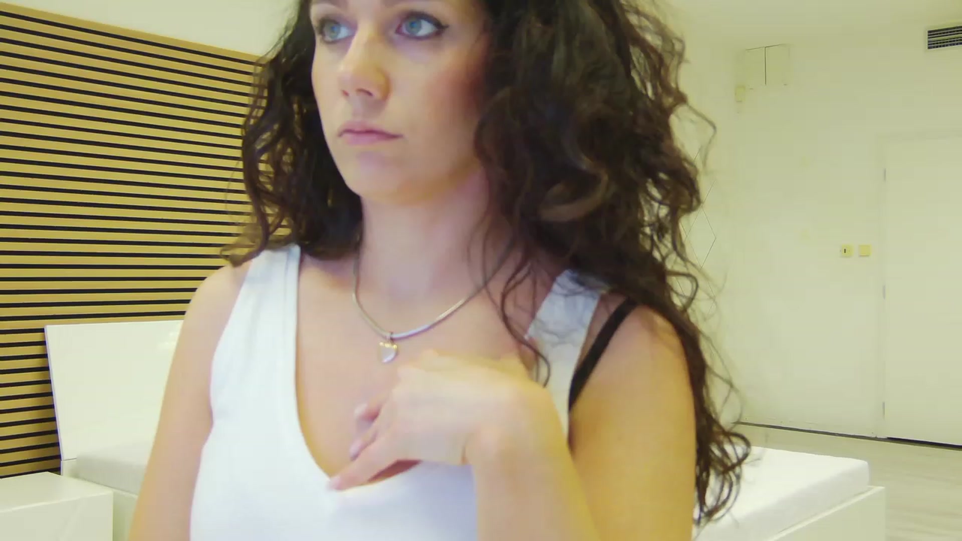 Gallery image thumbnail from Squirrel_MFC's myfreecams stream on, 06/26/2023, 23:24 image 10 of 20