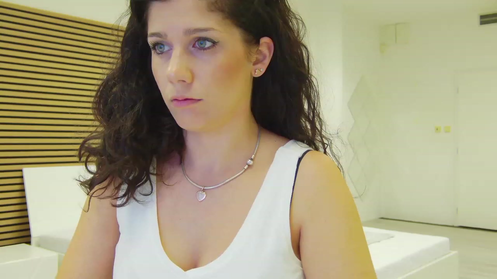 Gallery image thumbnail from Squirrel_MFC's myfreecams stream on, 06/26/2023, 23:24 image 1 of 20
