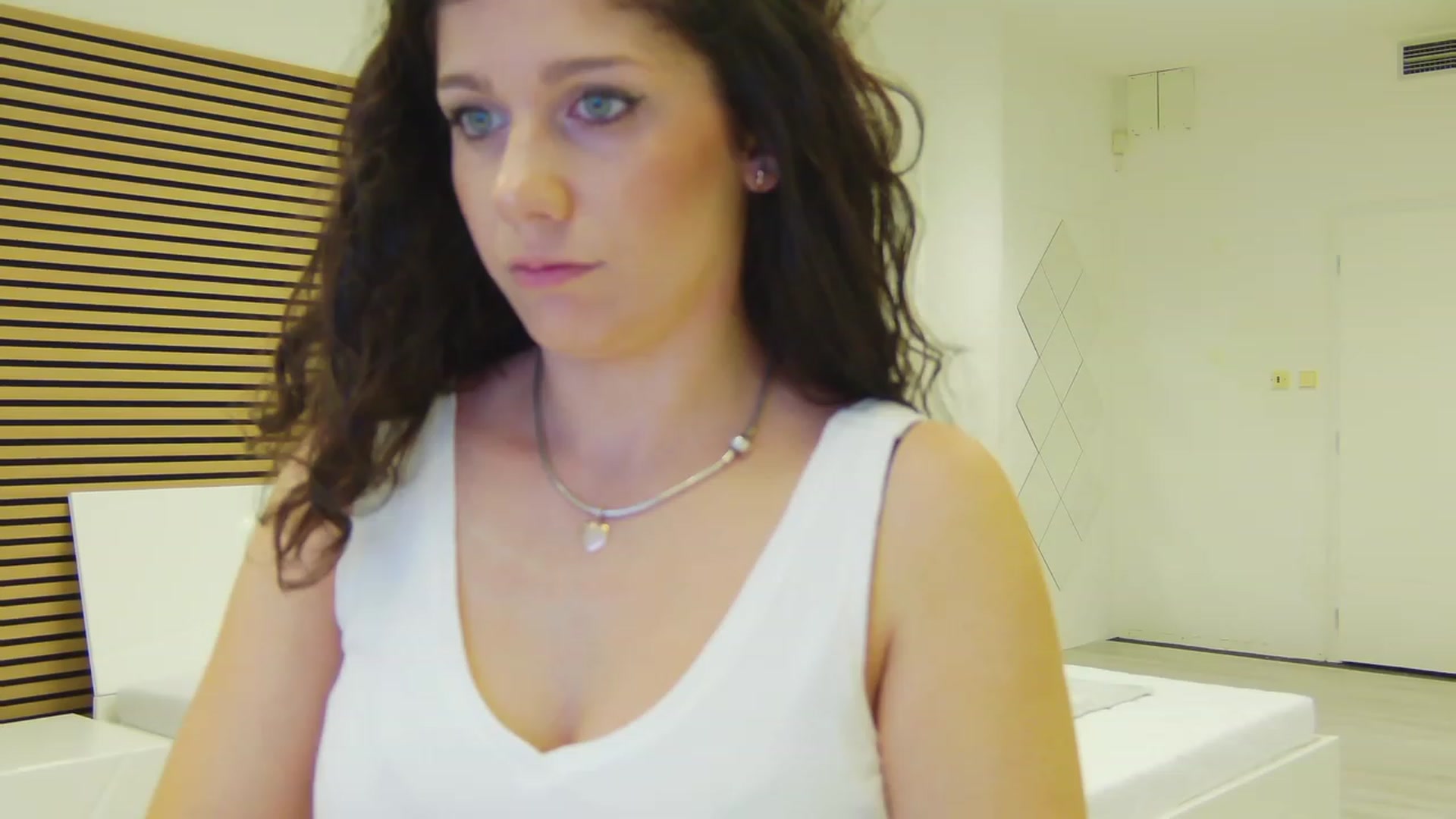 Gallery image thumbnail from Squirrel_MFC's myfreecams stream on, 06/26/2023, 23:24 image 4 of 20
