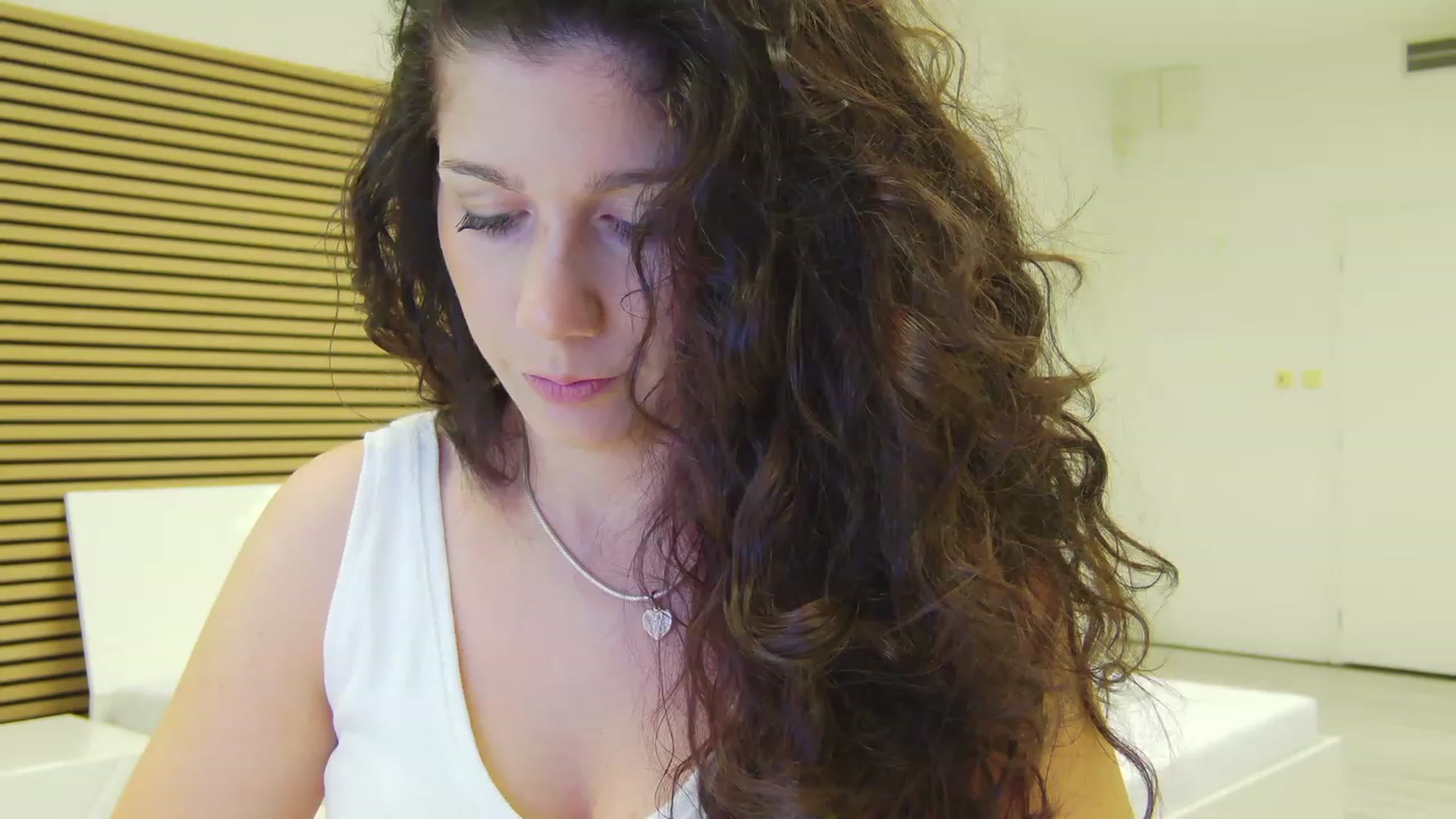 Gallery image thumbnail from Squirrel_MFC's myfreecams stream on, 06/26/2023, 23:24 image 6 of 20