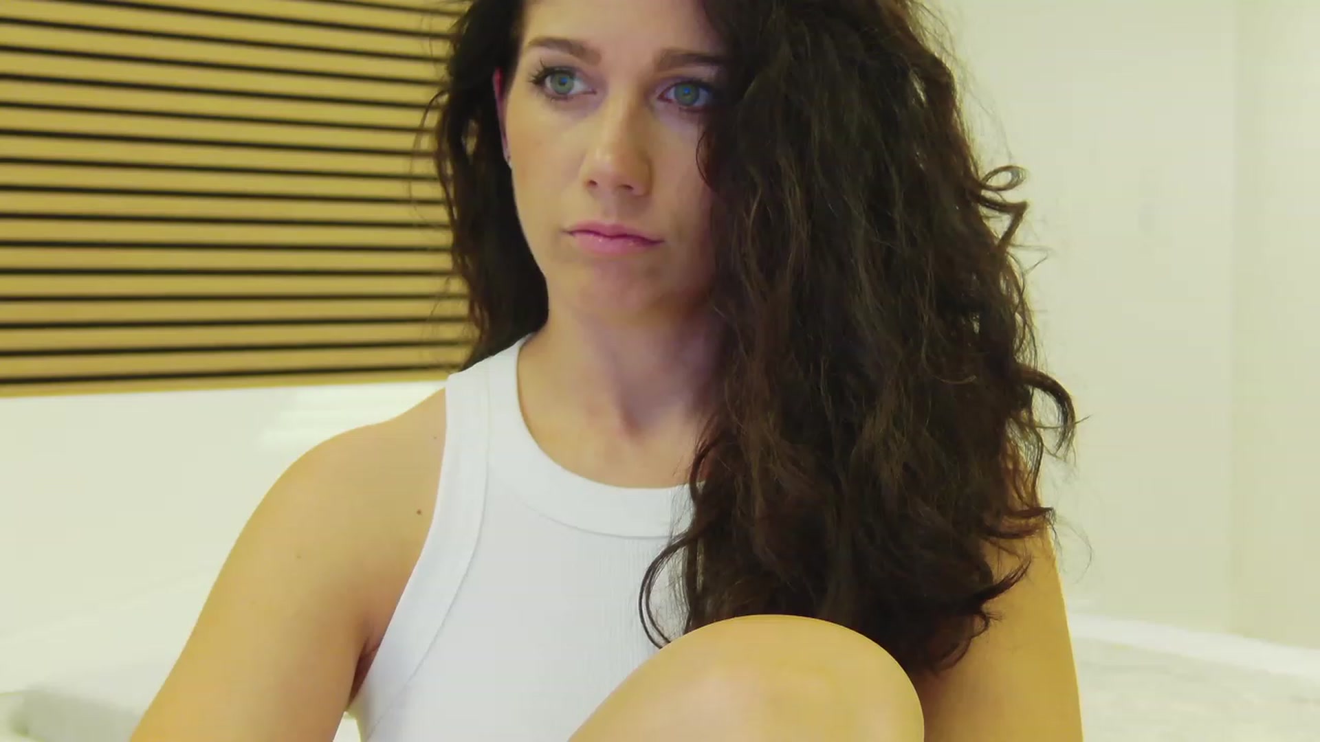 Gallery image thumbnail from Squirrel_MFC's myfreecams stream on, 06/27/2023, 23:02 image 17 of 20