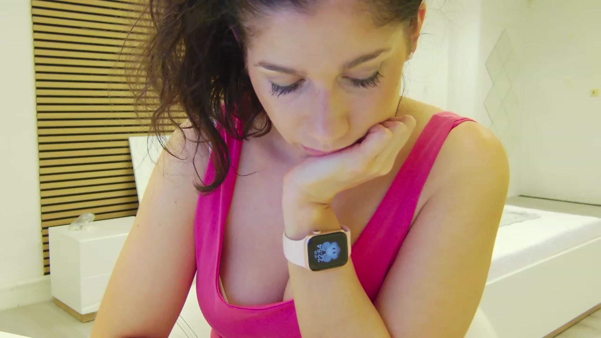 Gallery image thumbnail from Squirrel_MFC's myfreecams stream on, 06/28/2023, 21:06 image 13 of 20