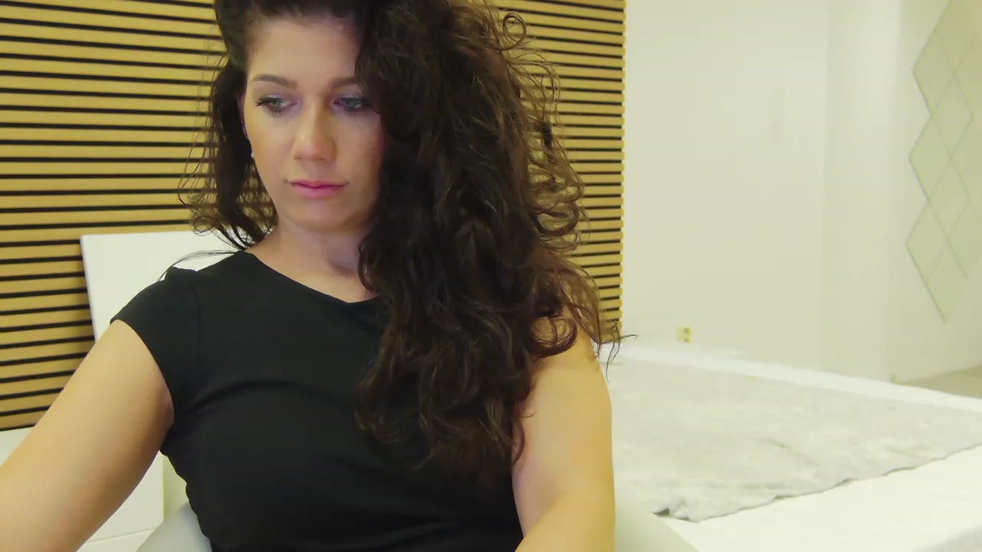 Gallery image thumbnail from Squirrel_MFC's myfreecams stream on, 06/29/2023, 21:04 image 12 of 20