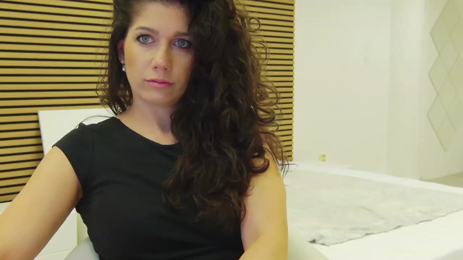 Gallery image thumbnail from Squirrel_MFC's myfreecams stream on, 06/29/2023, 21:04 image 13 of 20