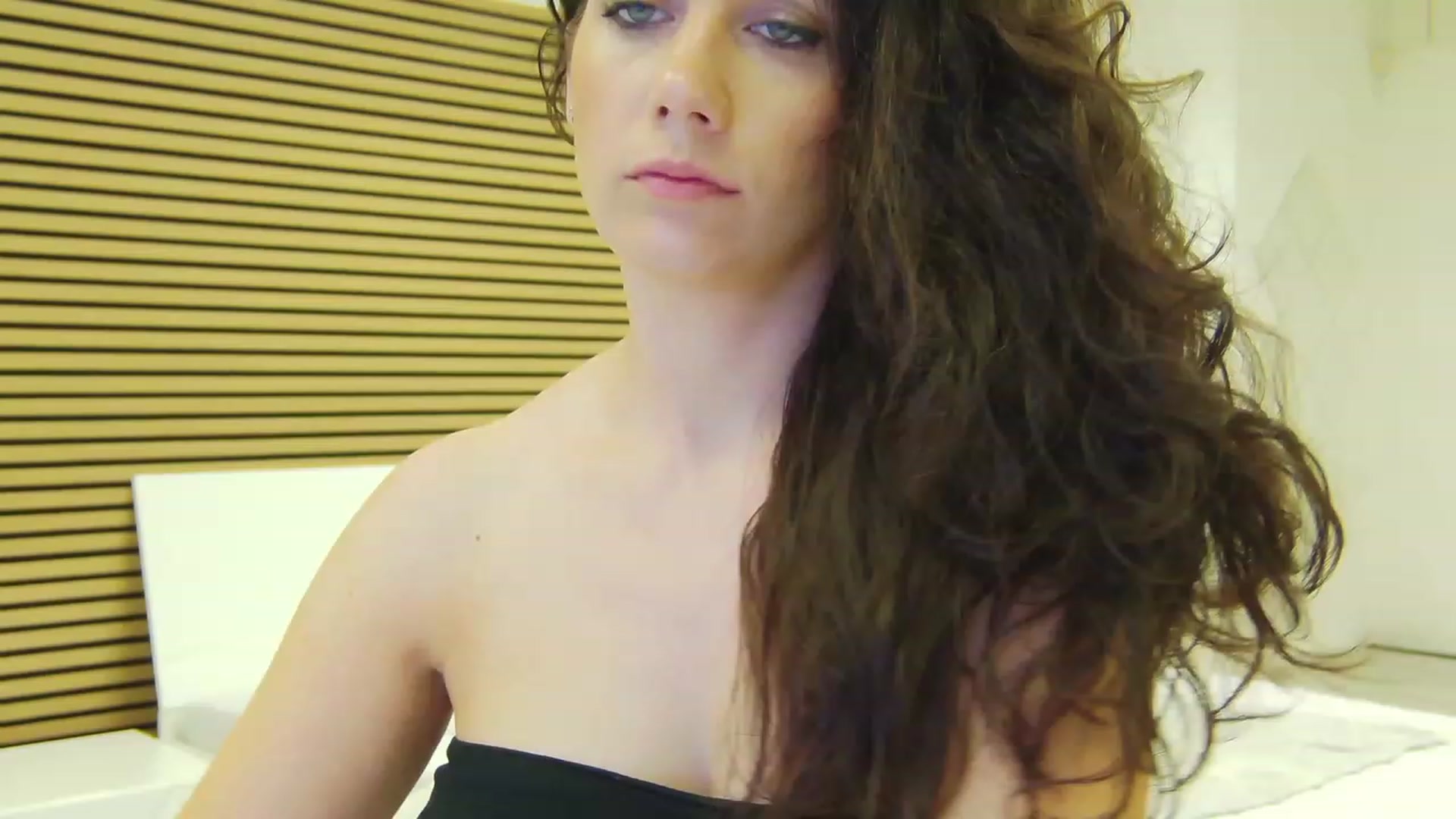 Gallery image thumbnail from Squirrel_MFC's myfreecams stream on, 06/29/2023, 23:32 image 19 of 20