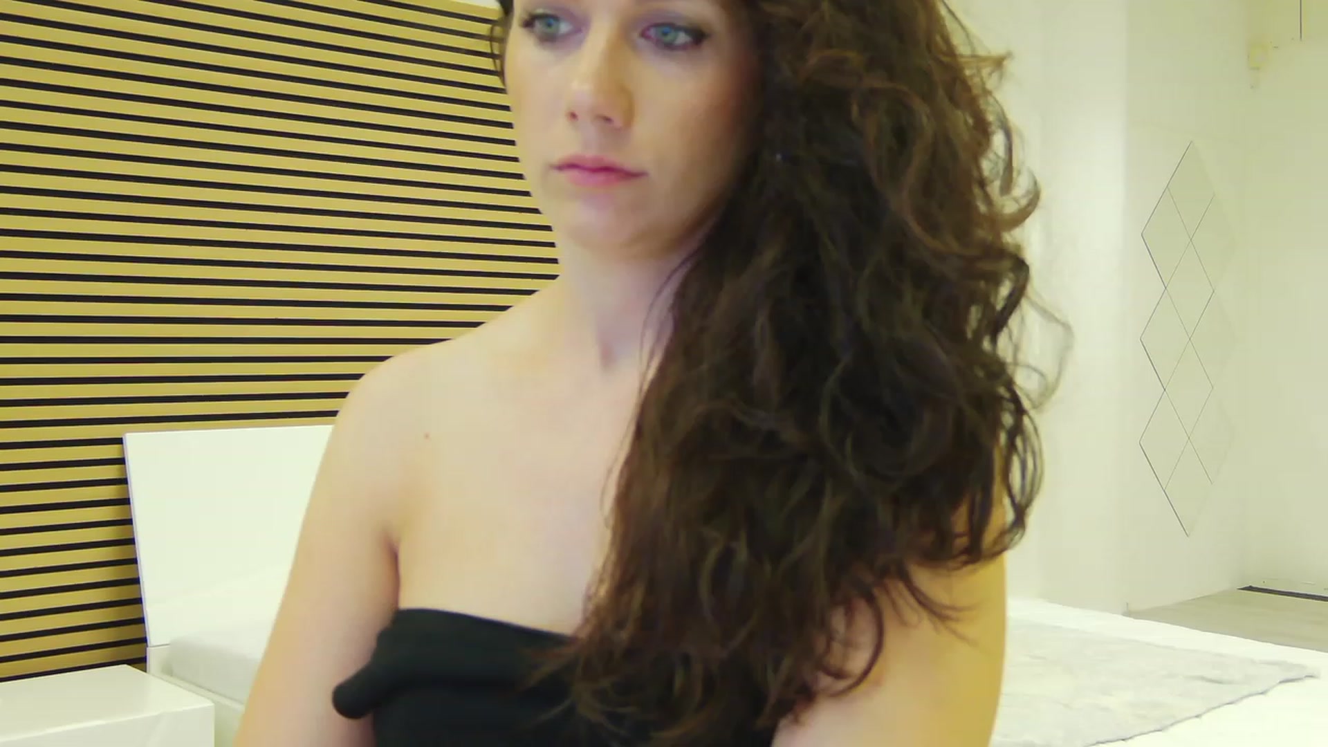 Gallery image thumbnail from Squirrel_MFC's myfreecams stream on, 06/29/2023, 23:32 image 18 of 20