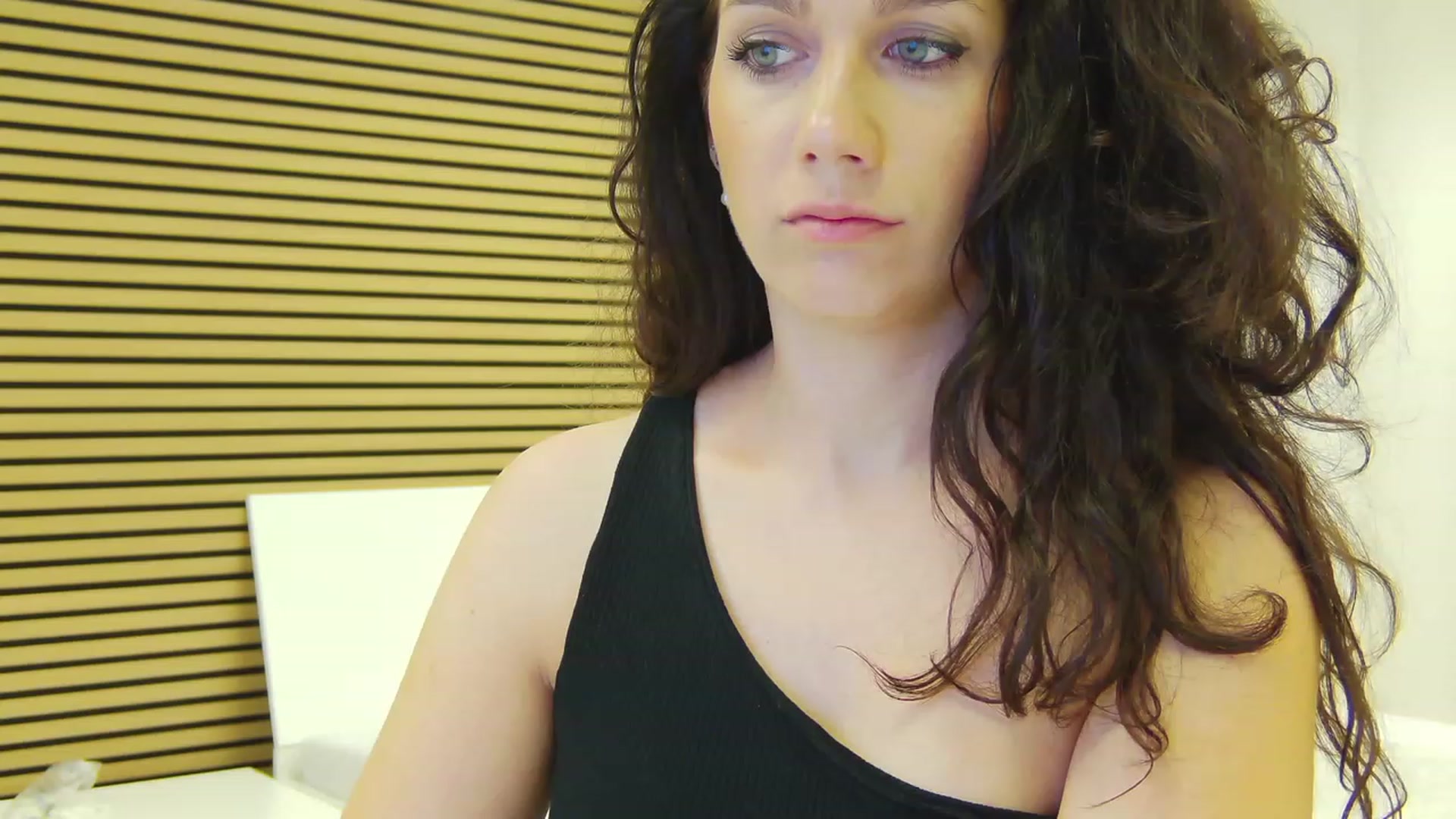 Gallery image thumbnail from Squirrel_MFC's myfreecams stream on, 06/29/2023, 23:32 image 2 of 20