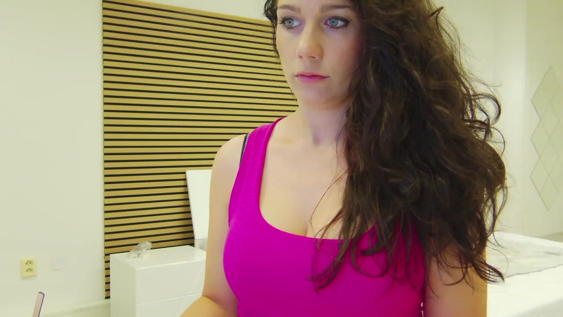 Gallery image thumbnail from Squirrel_MFC's myfreecams stream on, 06/30/2023, 21:22 image 18 of 20
