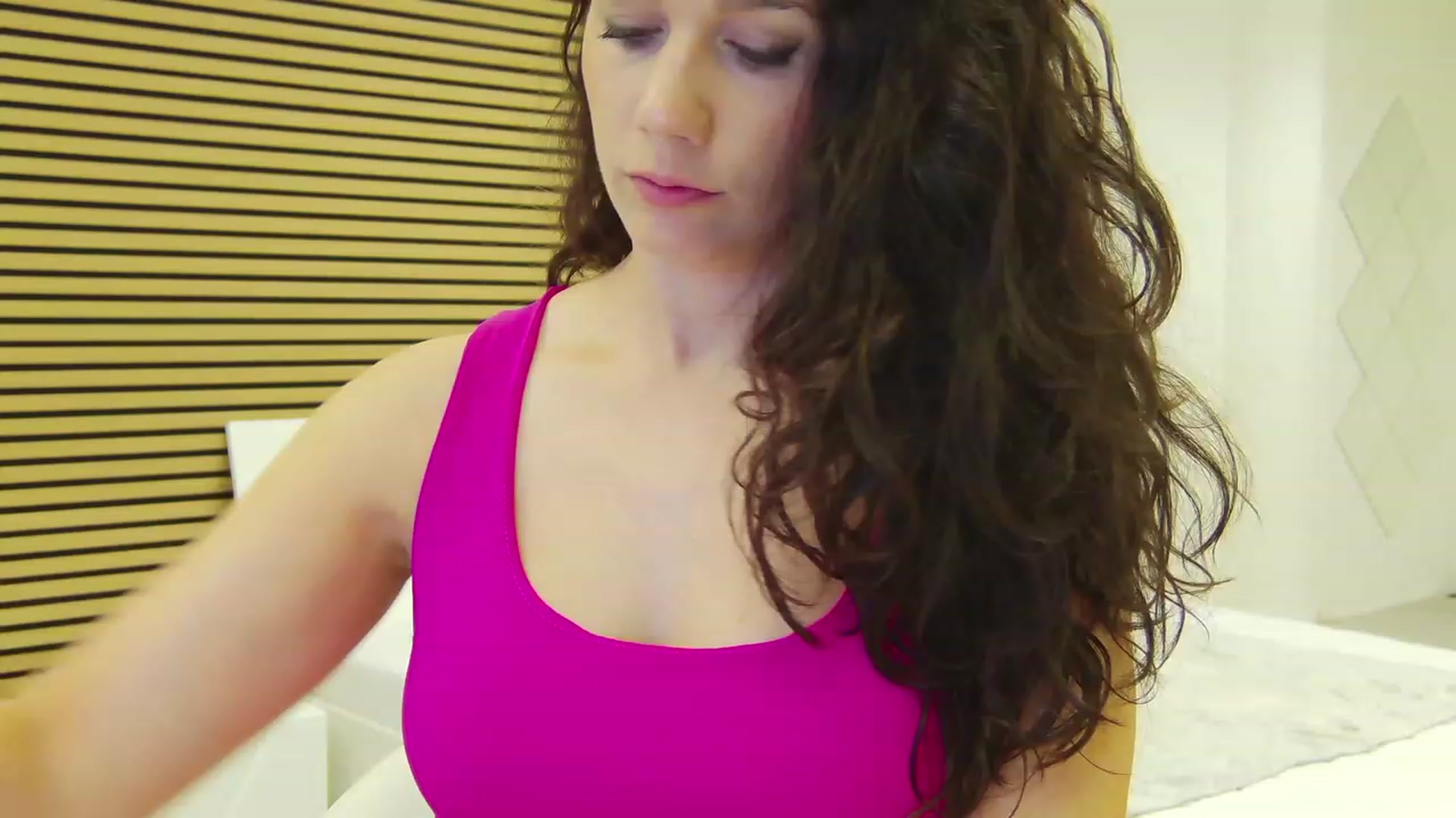 Gallery image thumbnail from Squirrel_MFC's myfreecams stream on, 07/01/2023, 24:19 image 13 of 20