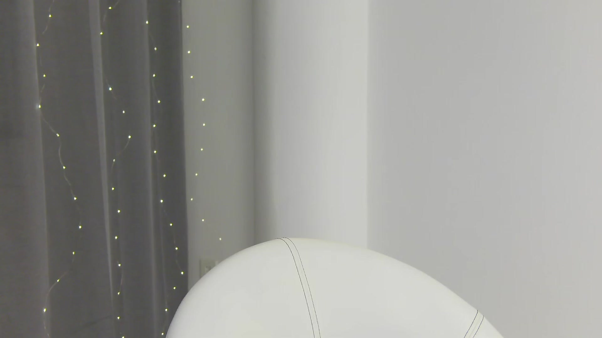 Gallery image thumbnail from Squirrel_MFC's myfreecams stream on, 07/04/2023, 24:03 image 10 of 20