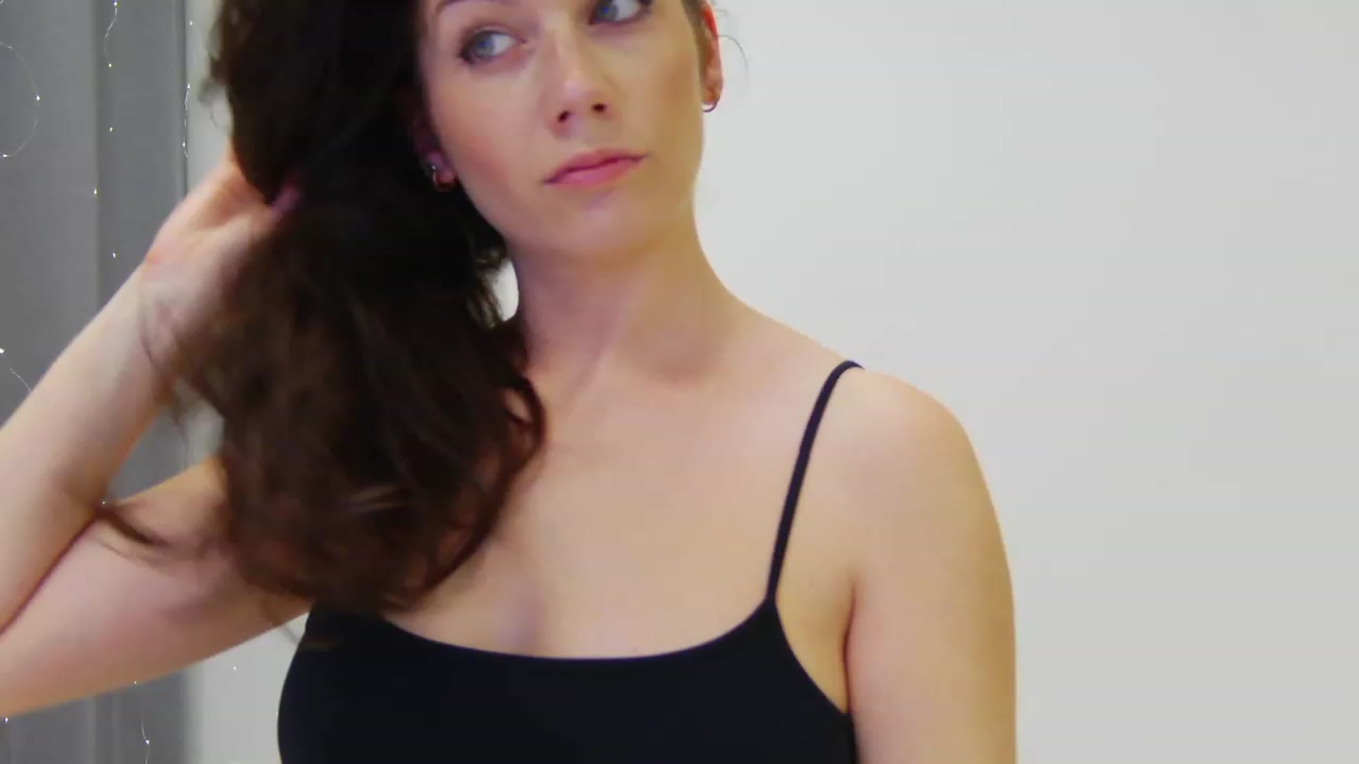 Gallery image thumbnail from Squirrel_MFC's myfreecams stream on, 07/07/2023, 24:01 image 4 of 20