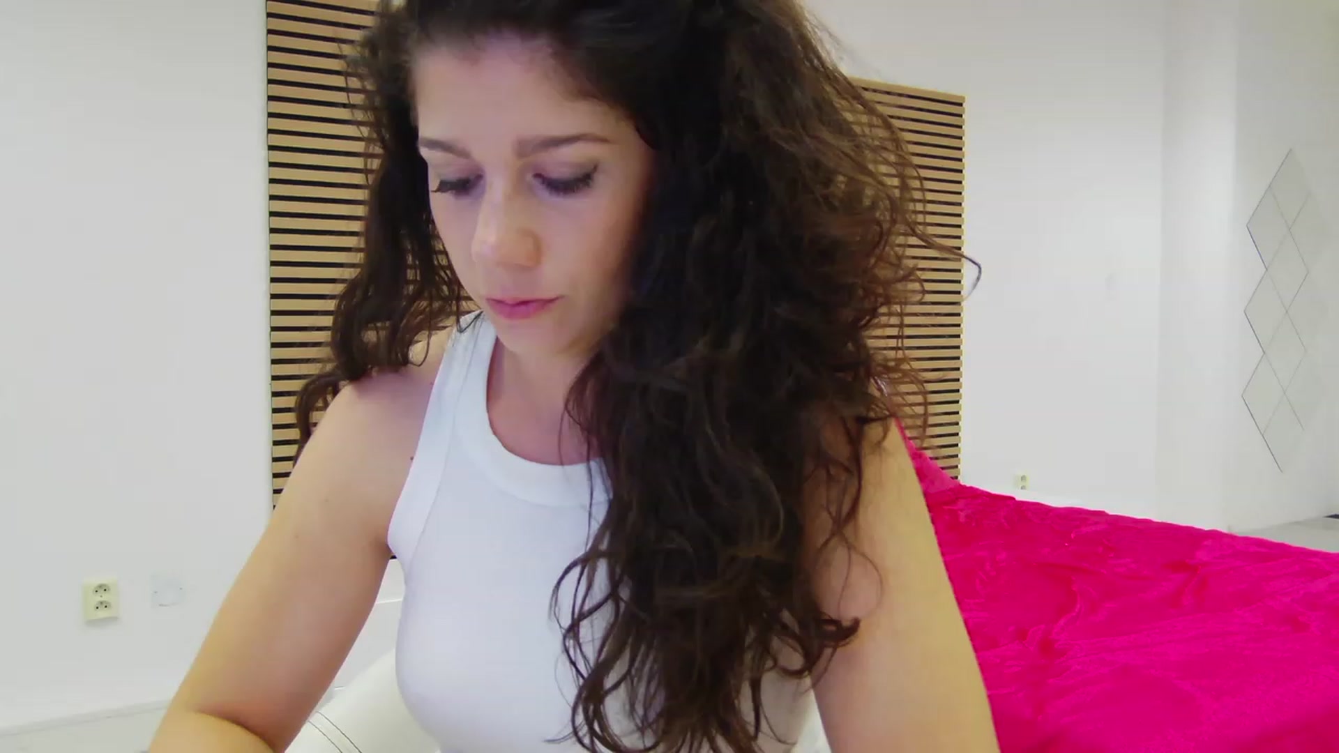 Gallery image thumbnail from Squirrel_MFC's myfreecams stream on, 07/08/2023, 23:59 image 9 of 20