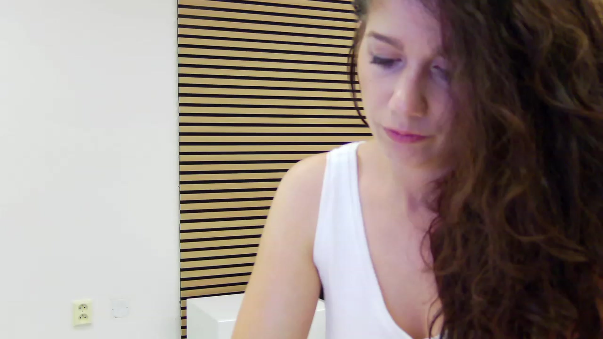 Gallery image thumbnail from Squirrel_MFC's myfreecams stream on, 07/09/2023, 22:08 image 11 of 20