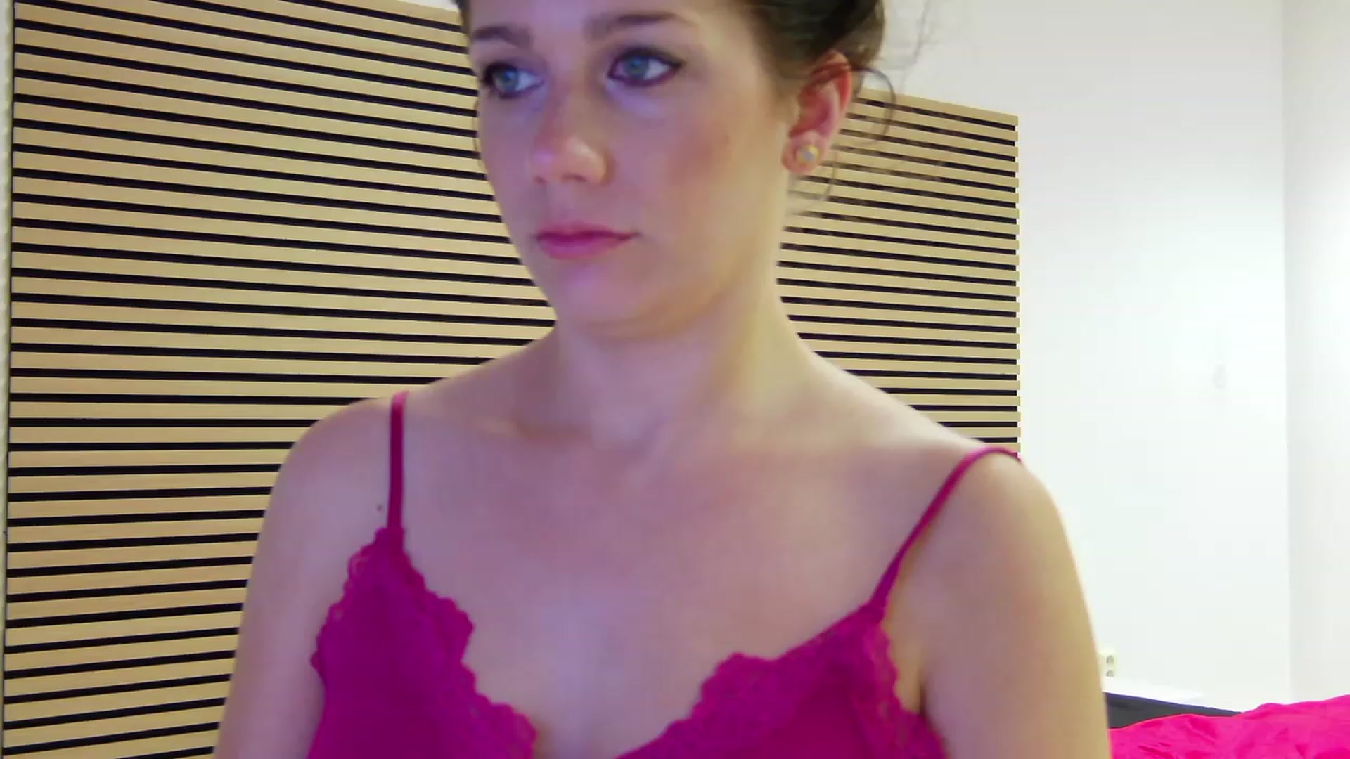 Gallery image thumbnail from Squirrel_MFC's myfreecams stream on, 07/10/2023, 23:03 image 15 of 20