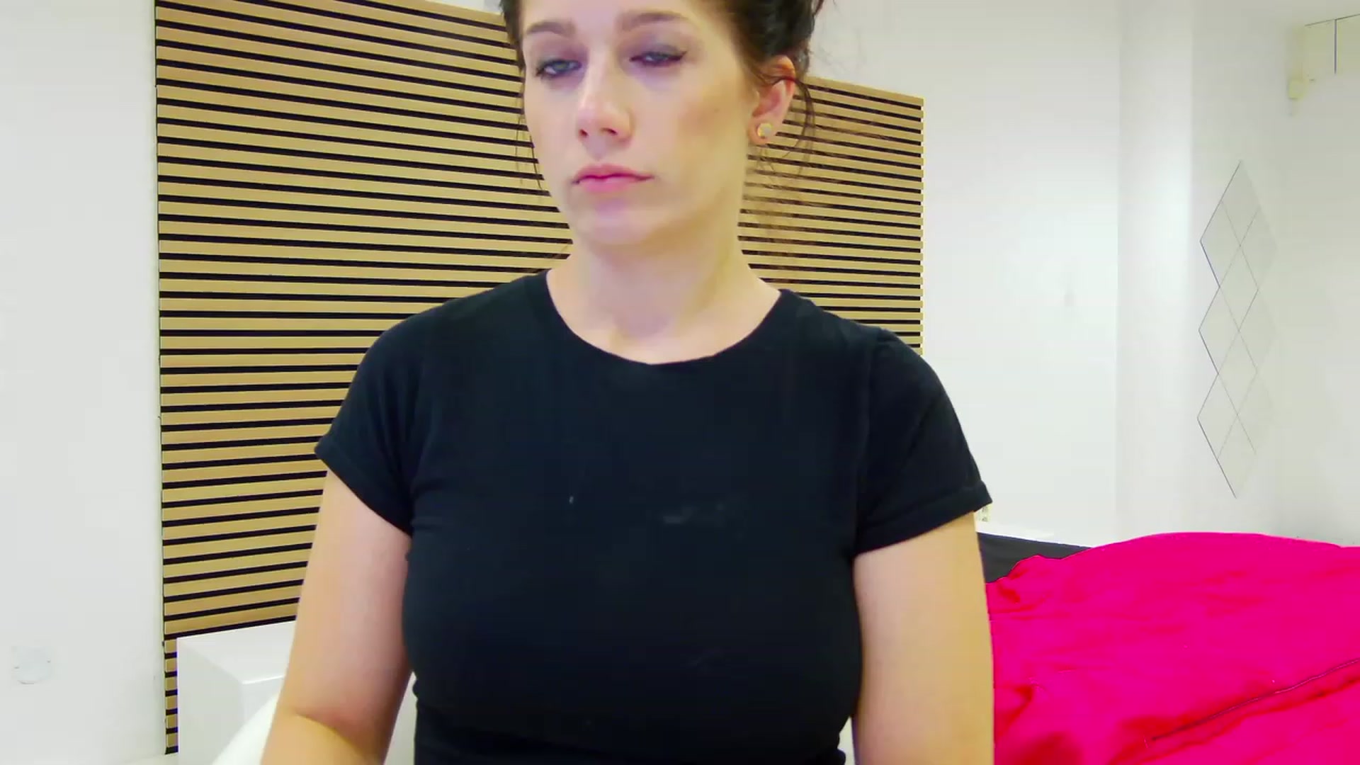 Gallery image thumbnail from Squirrel_MFC's myfreecams stream on, 07/10/2023, 23:31 image 19 of 20
