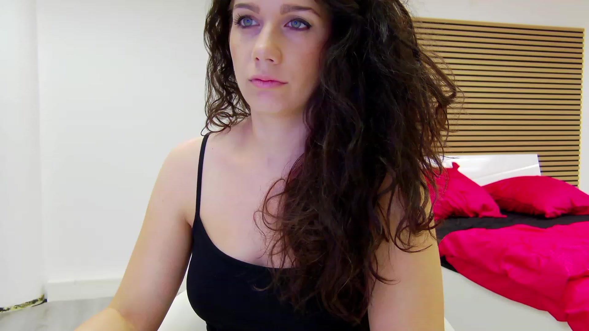 Gallery image thumbnail from Squirrel_MFC's myfreecams stream on, 07/12/2023, 23:43 image 5 of 20