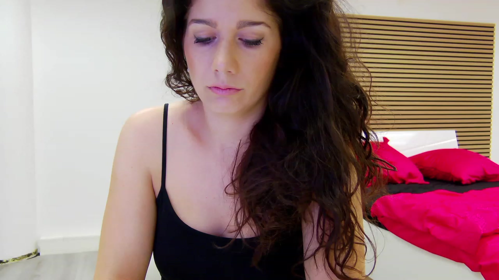 Gallery image thumbnail from Squirrel_MFC's myfreecams stream on, 07/12/2023, 23:43 image 4 of 20
