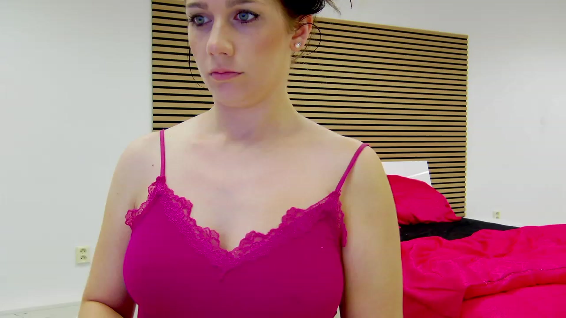 Gallery image thumbnail from Squirrel_MFC's myfreecams stream on, 07/13/2023, 23:21 image 16 of 20